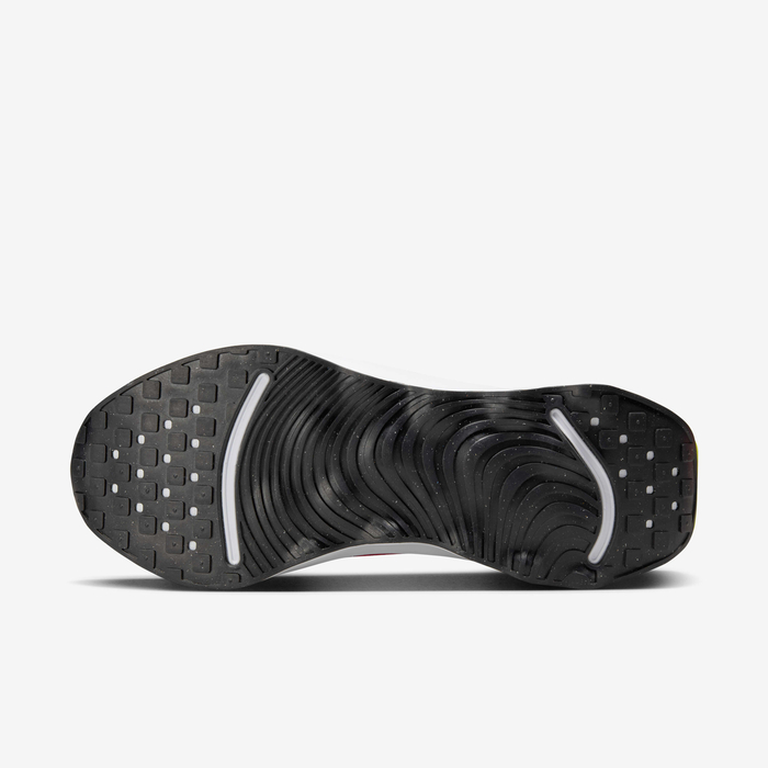 Nike Motiva image number 1 Nike Motiva image number 1