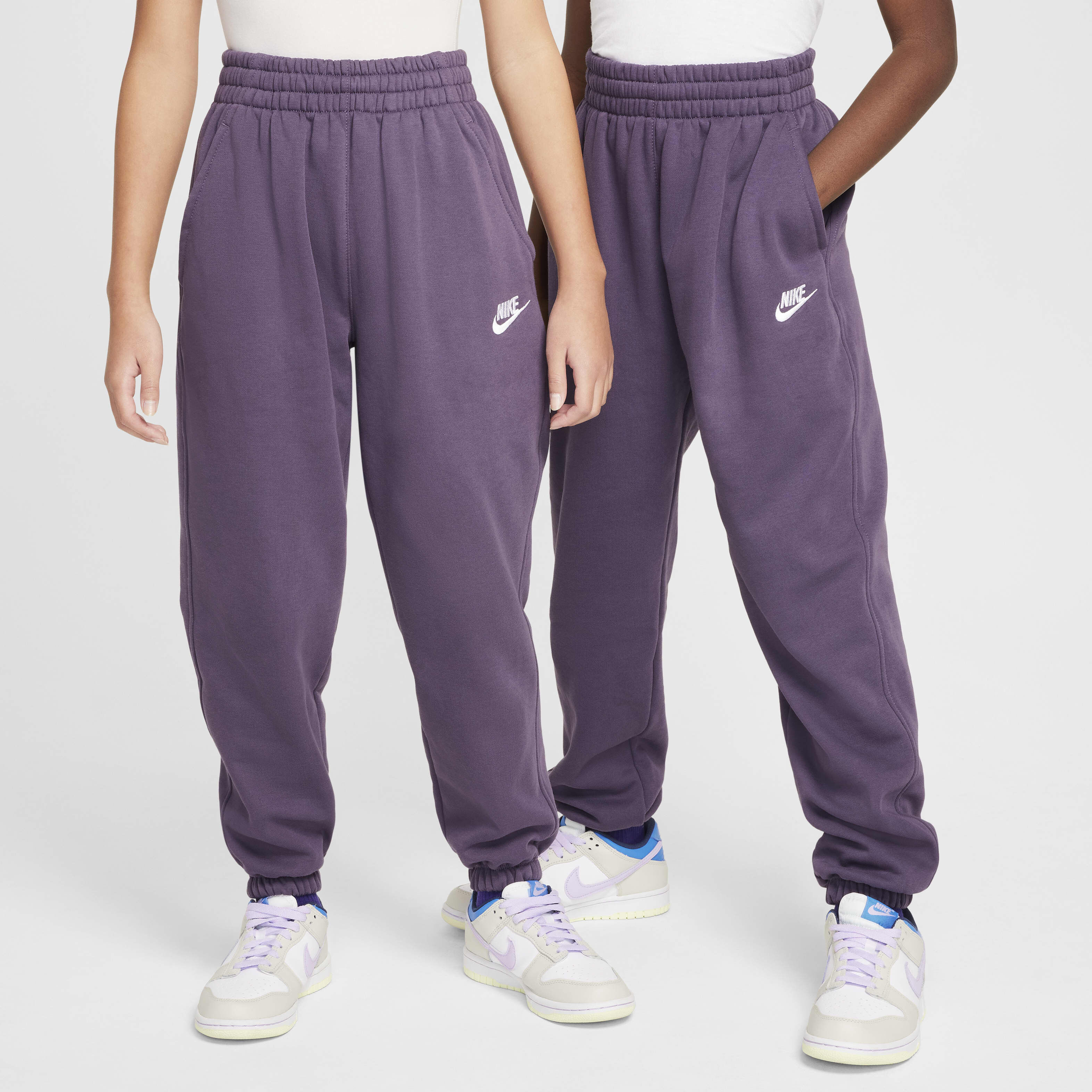 Nike sportswear trousers shop