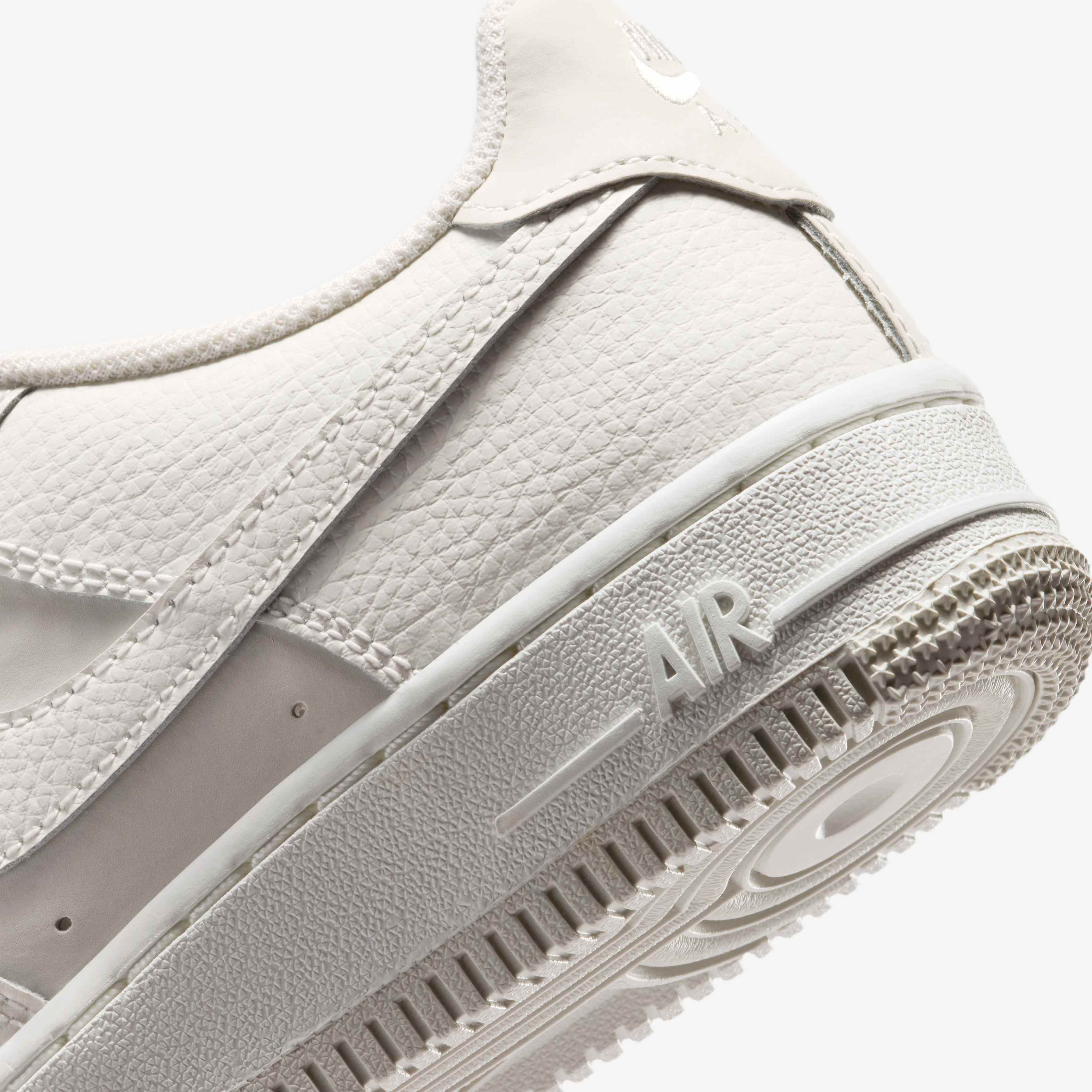 نايكي اير فورس 1 image number 7