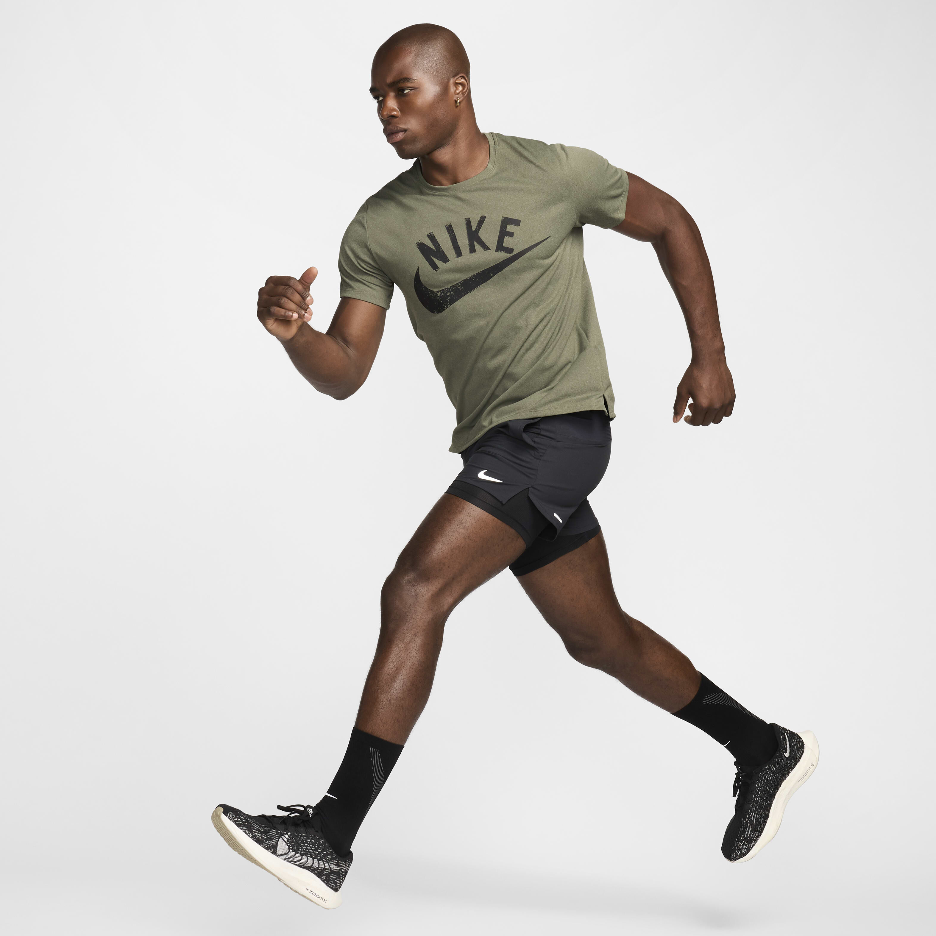 Nike Miler image number 4