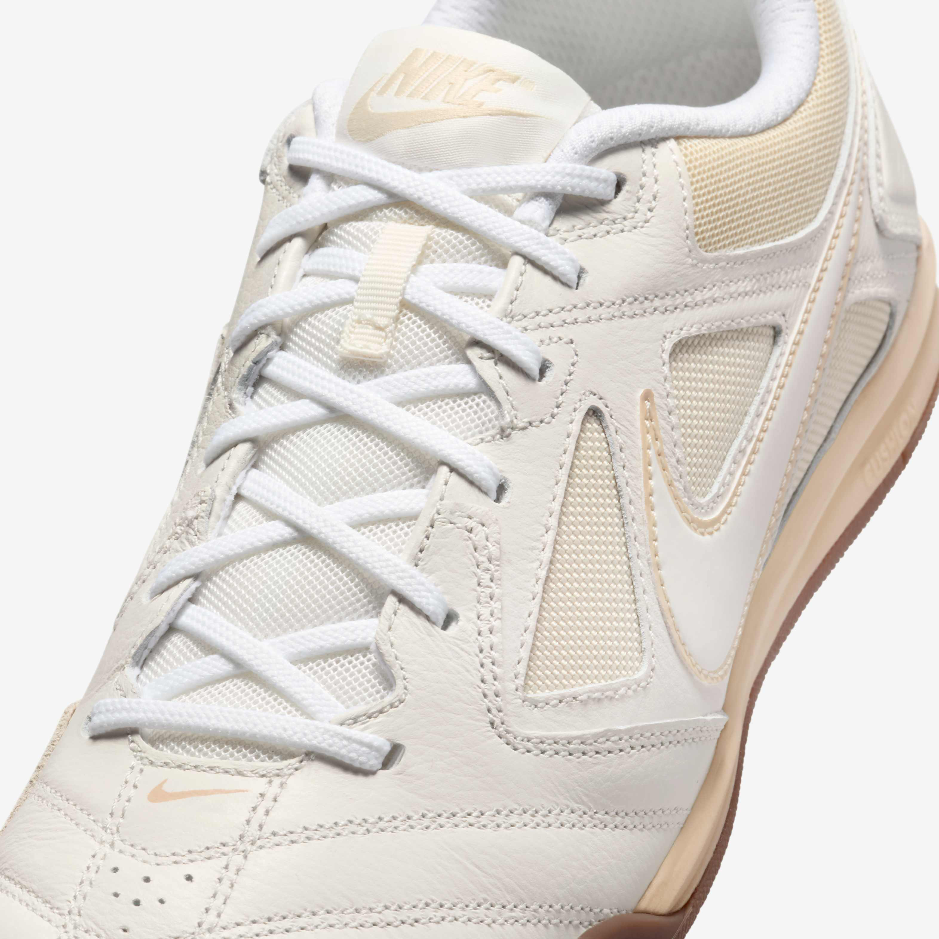 نايكي جاتو image number 6