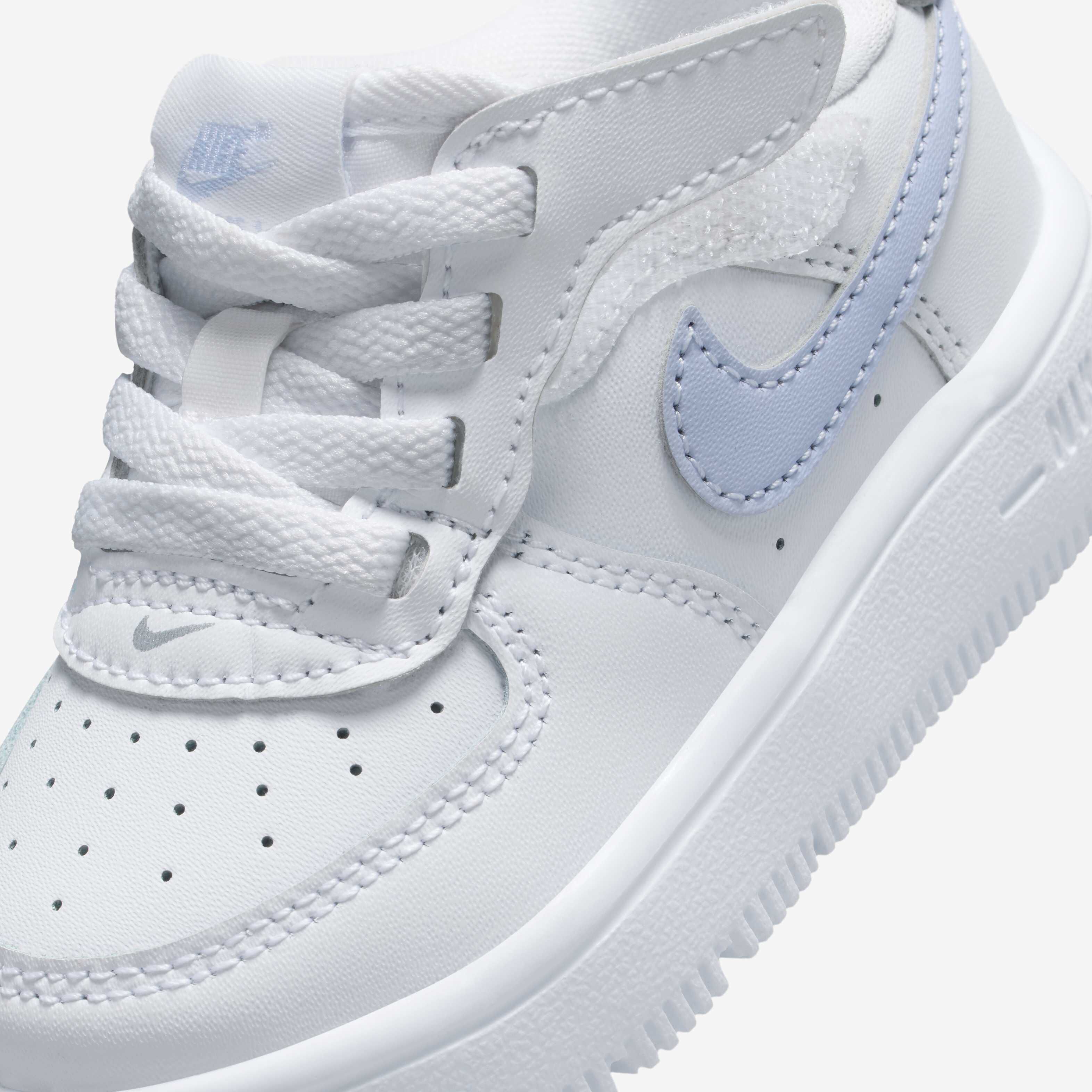 Nike Force 1 Low EasyOn image number 6