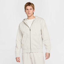 نايكي سولو سووش