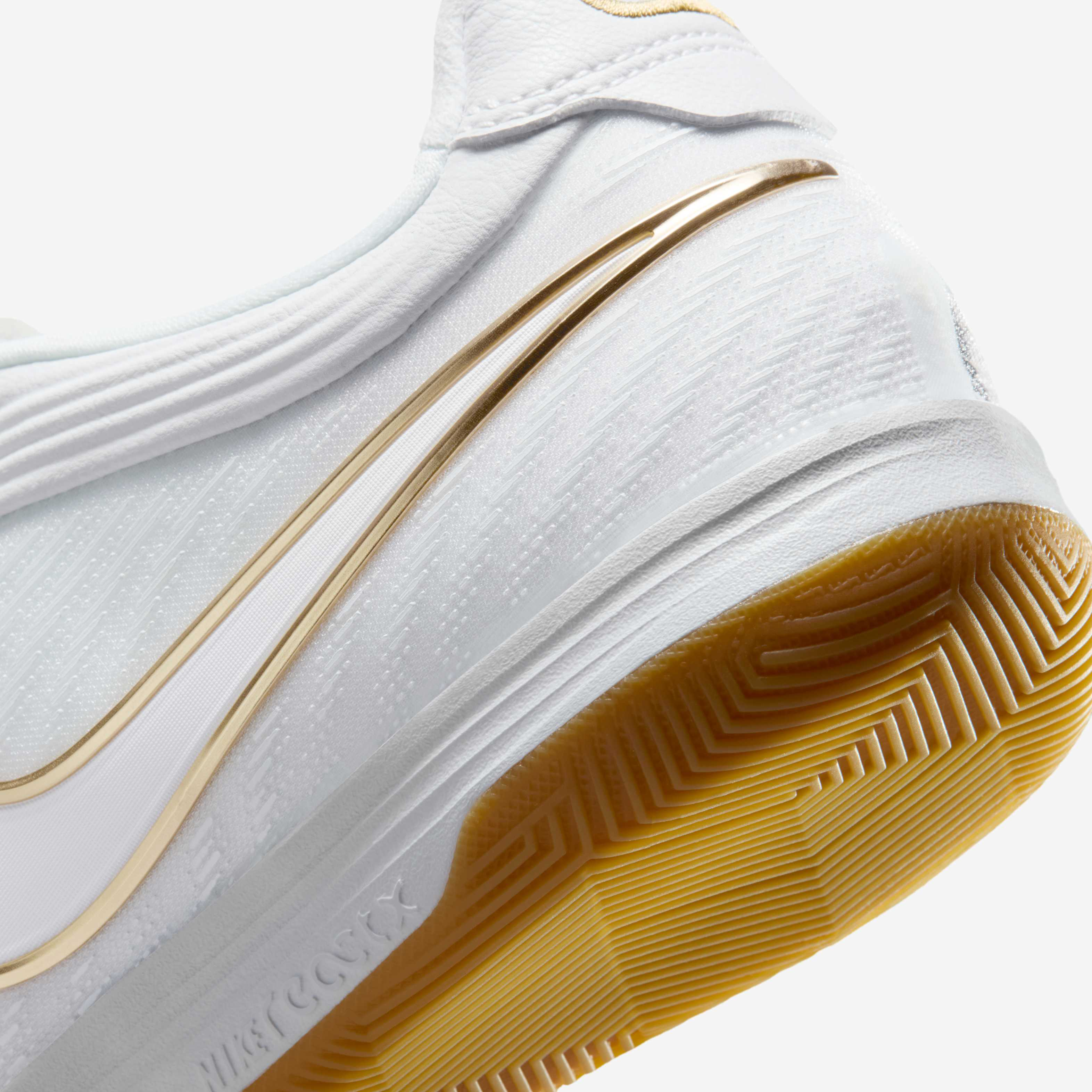 نايكي تيمبو ريأكتجاتو image number 7