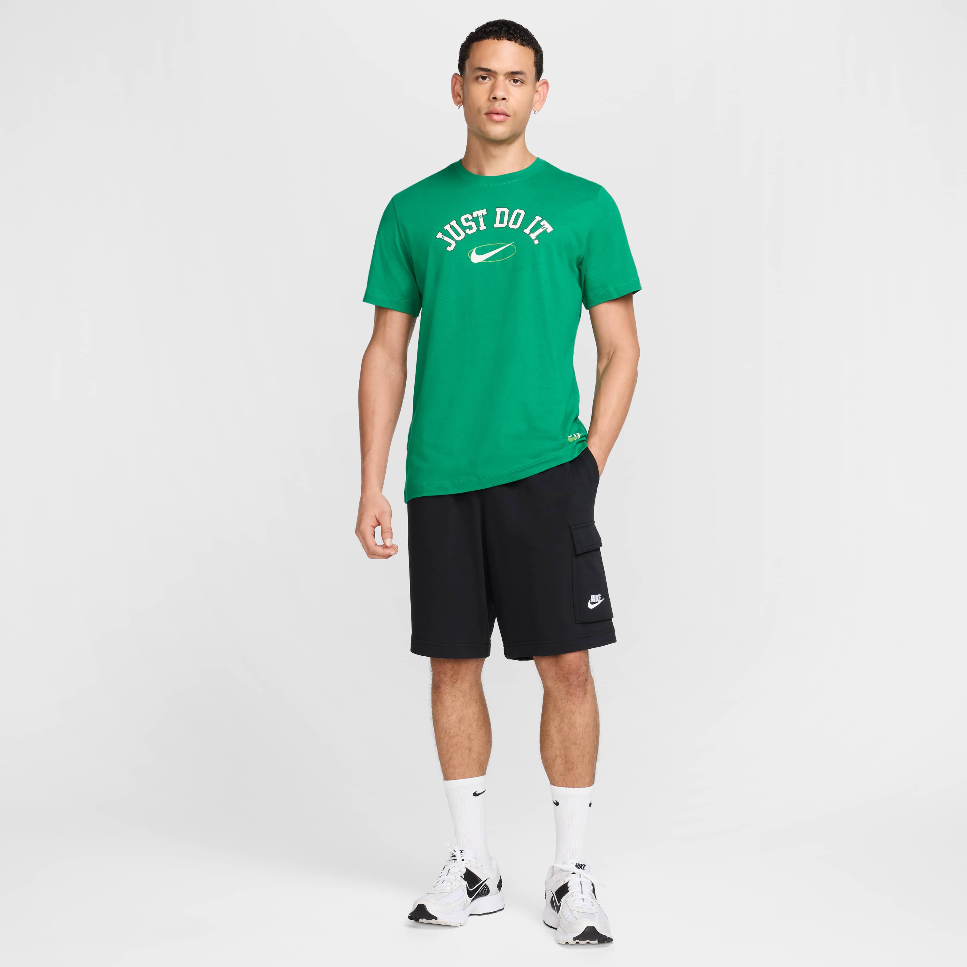 نايكي سبورتسوير image number 4