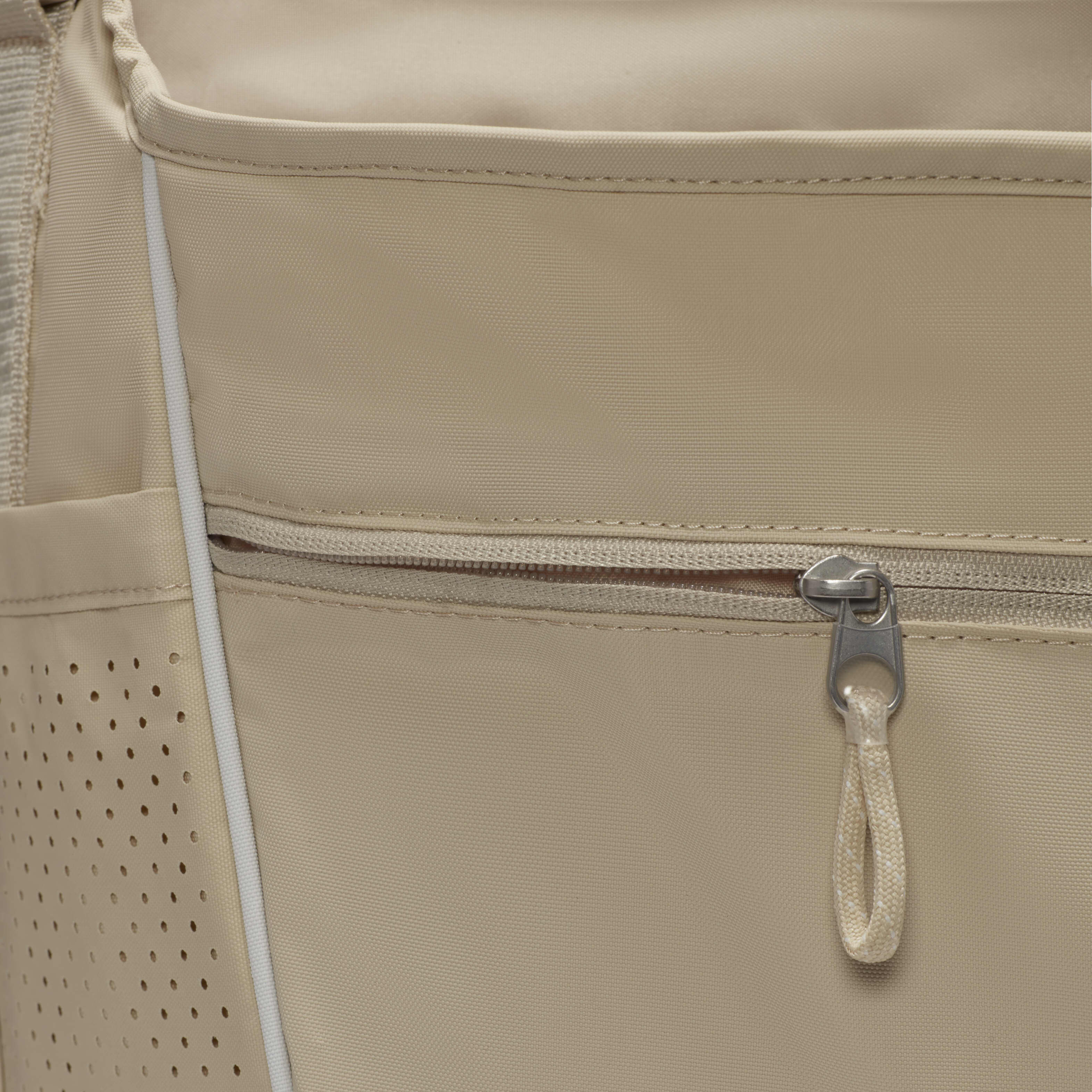 Nike Sportswear Essentials image number 5