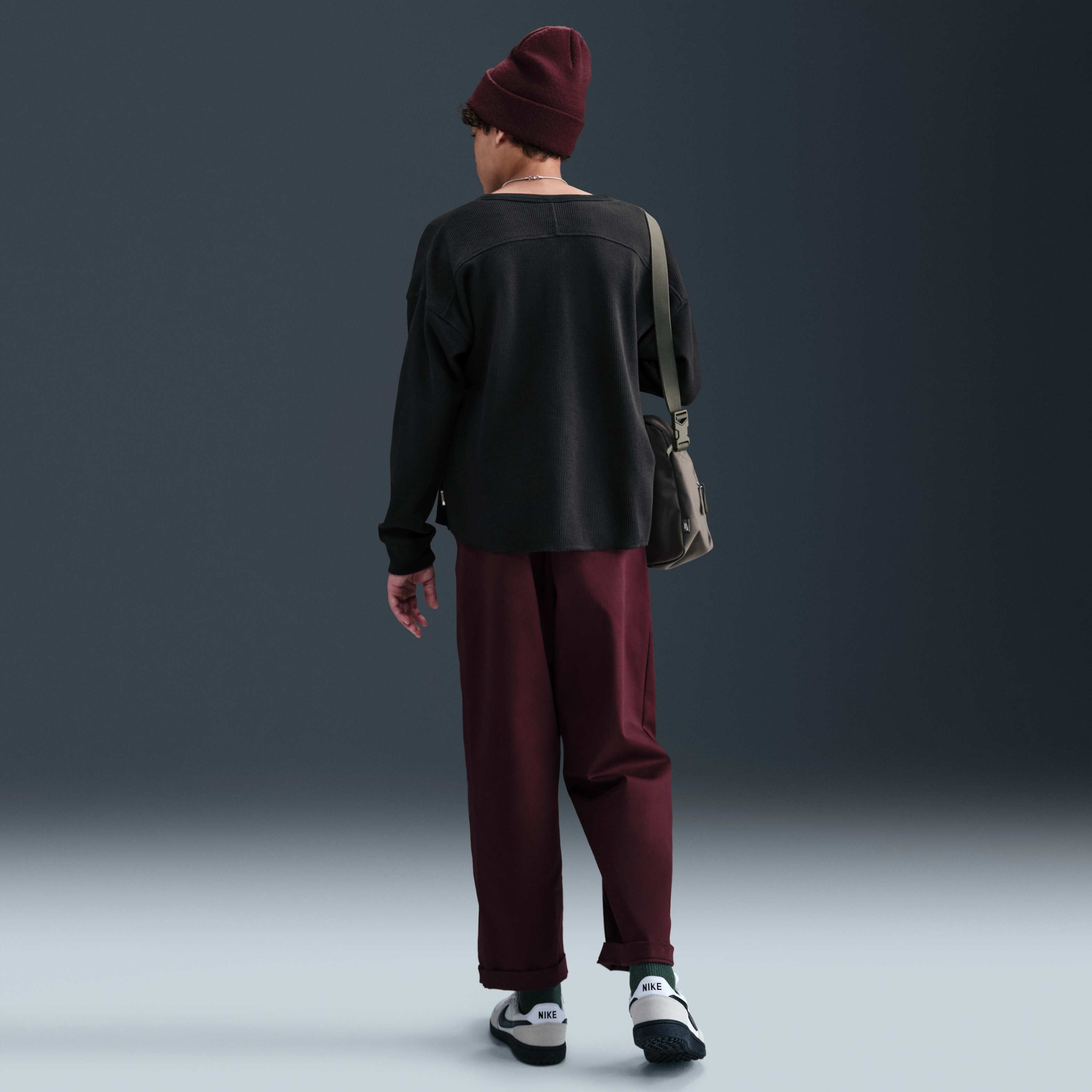 نايكي سبورتسوير ميترو جراوند image number 4