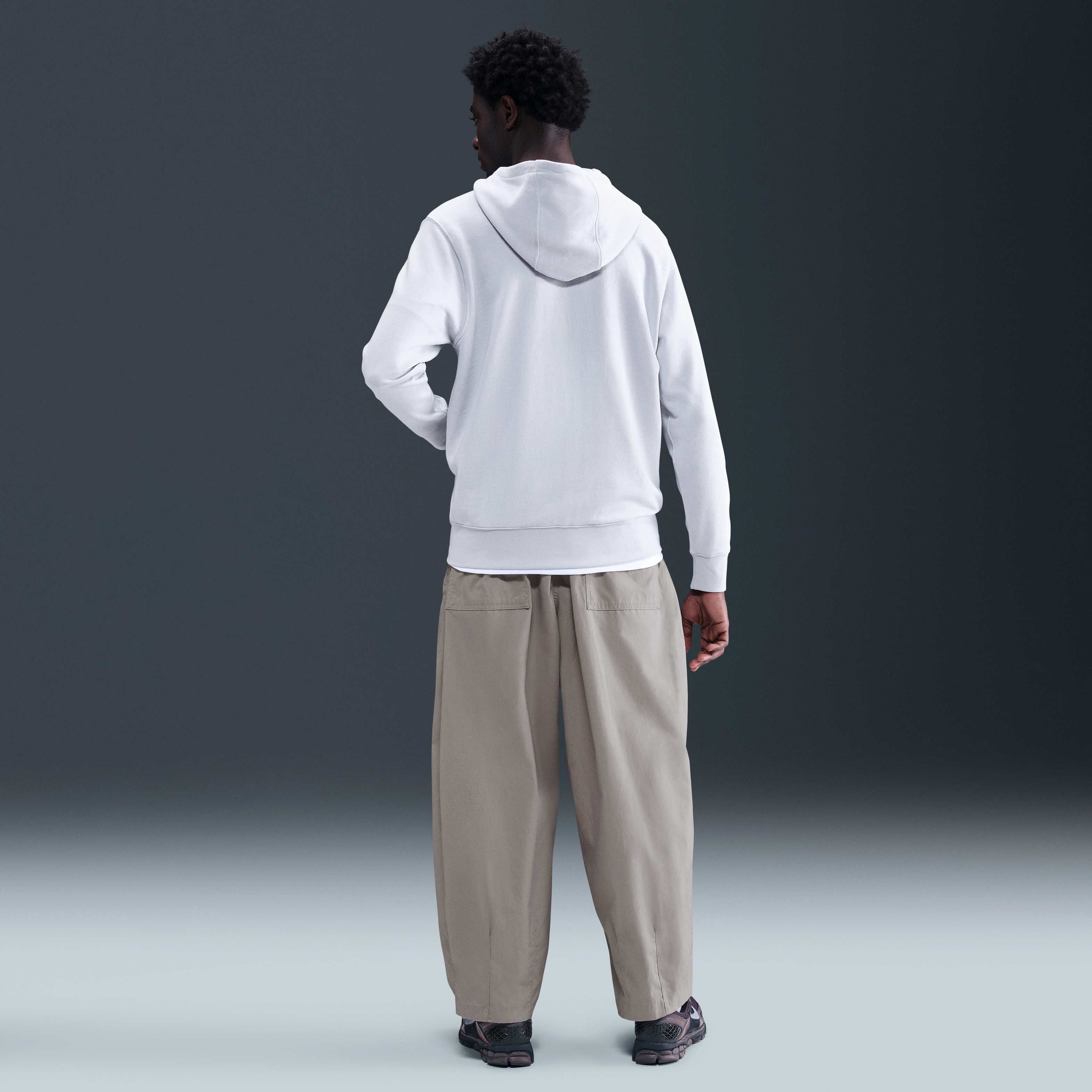 Nike Club image number 3