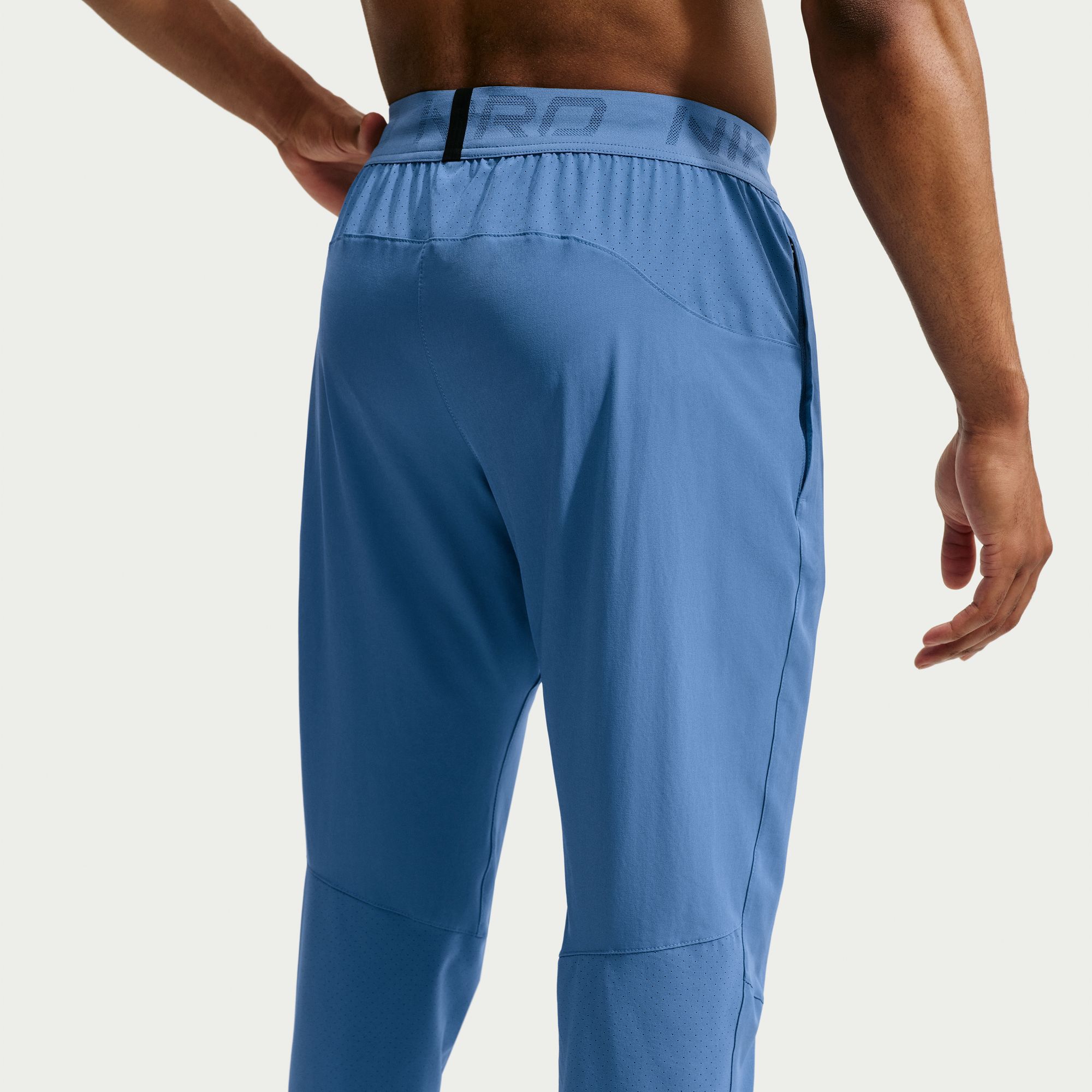 Nike Pro Training image number 3