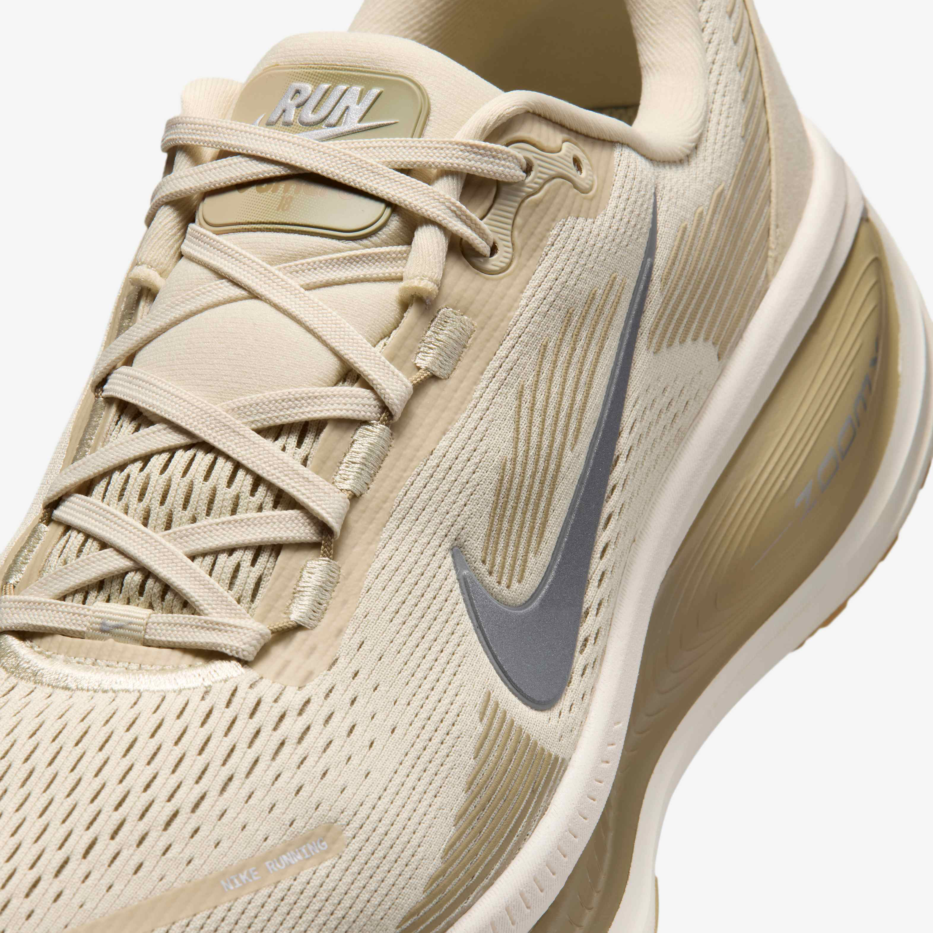 Nike Vomero 18  image number 6