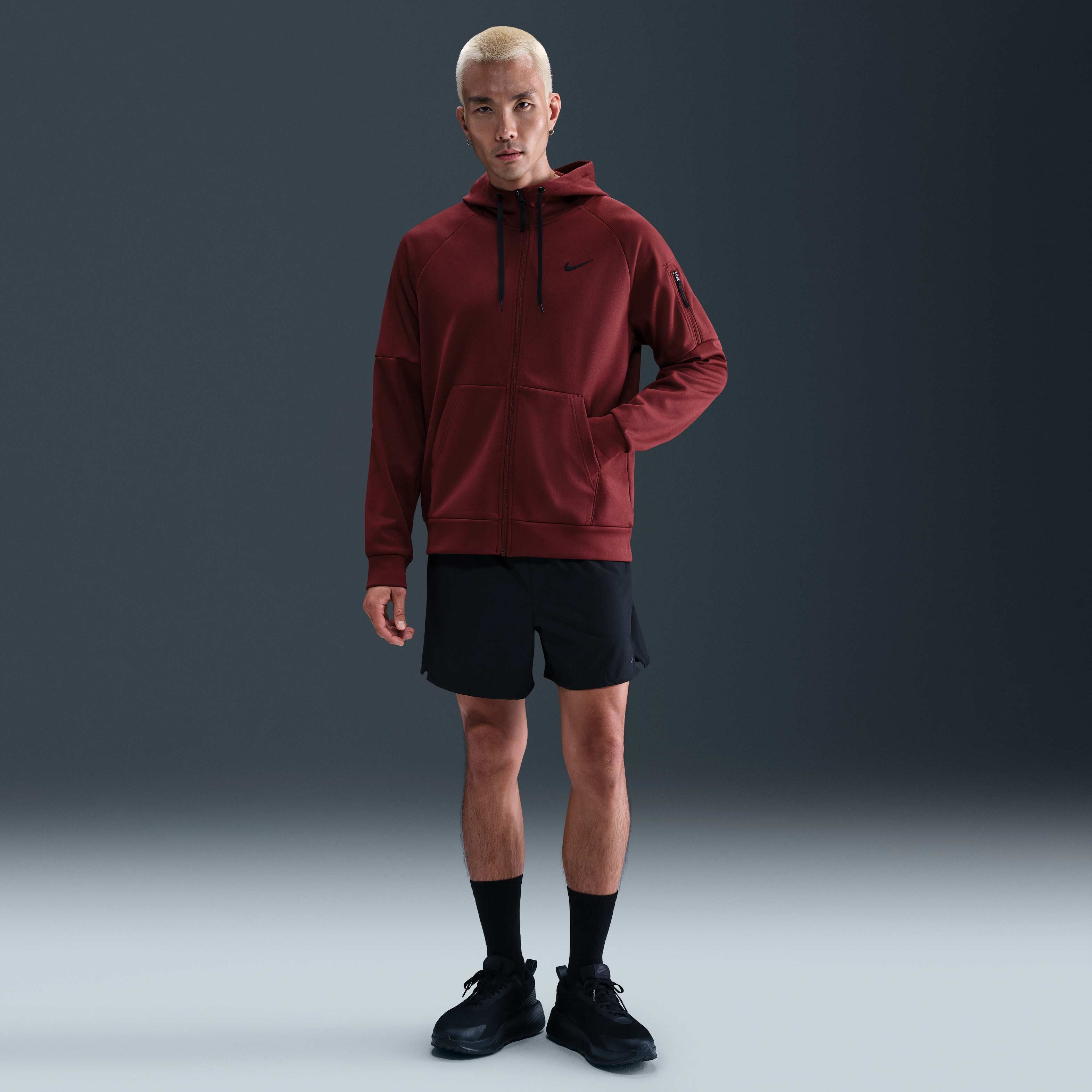 Nike Therma image number 3