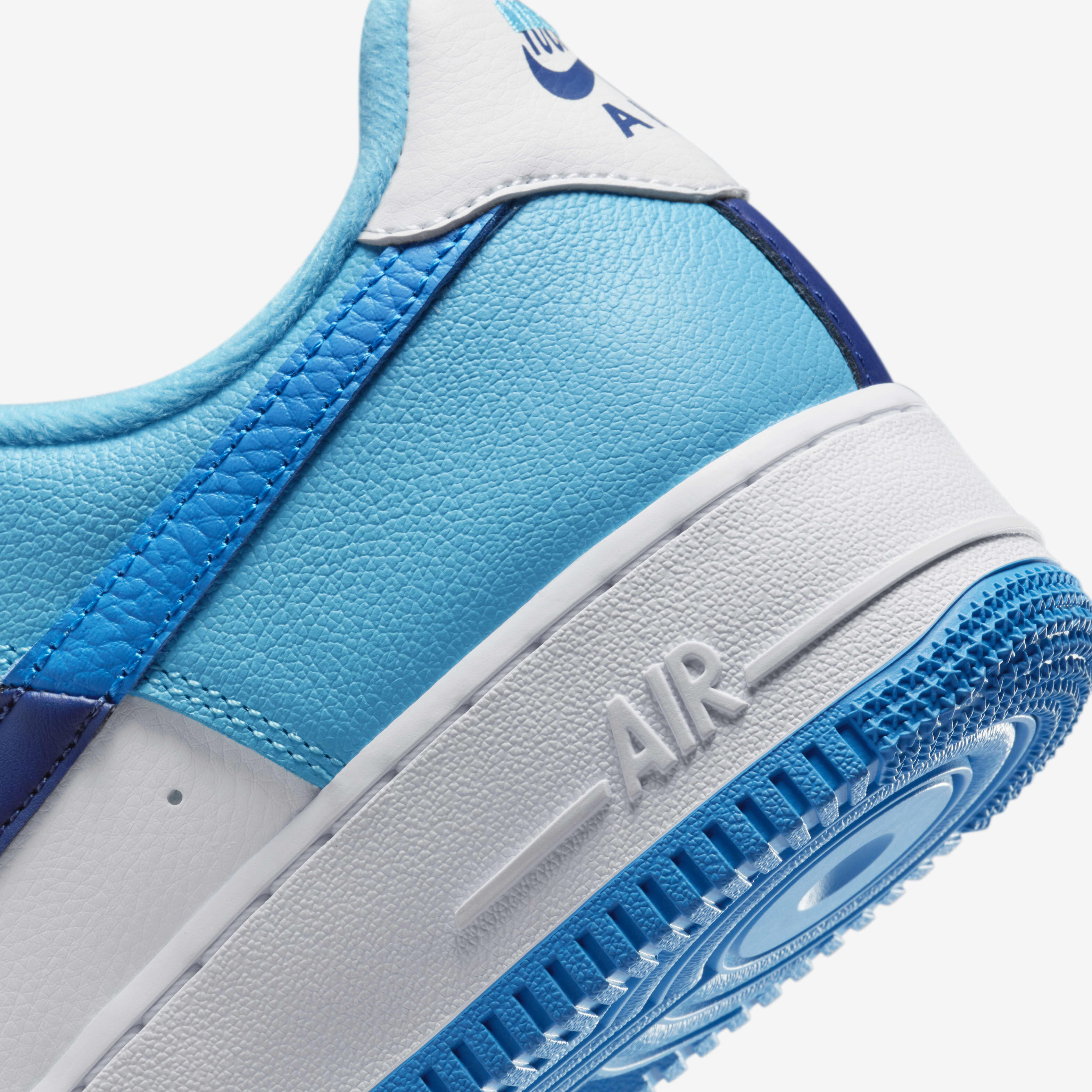 新品 NIKE AIR FORCE 1 '07 LV8 24cm 青 水色 Buy Nike Air Force 1 '07 LV8 Men's Shoes - Psychic Blue/University