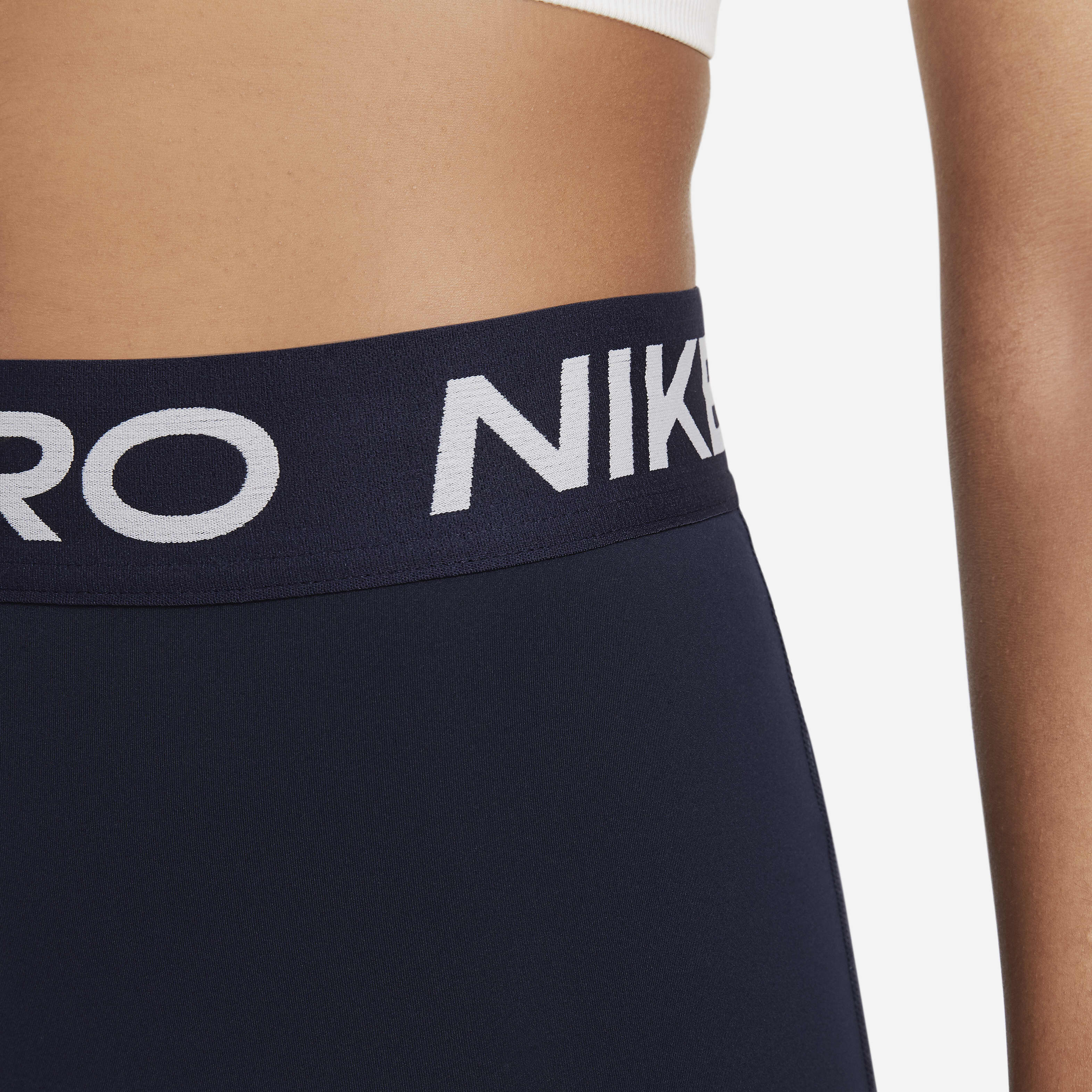 Nike Pro 365 image number 4