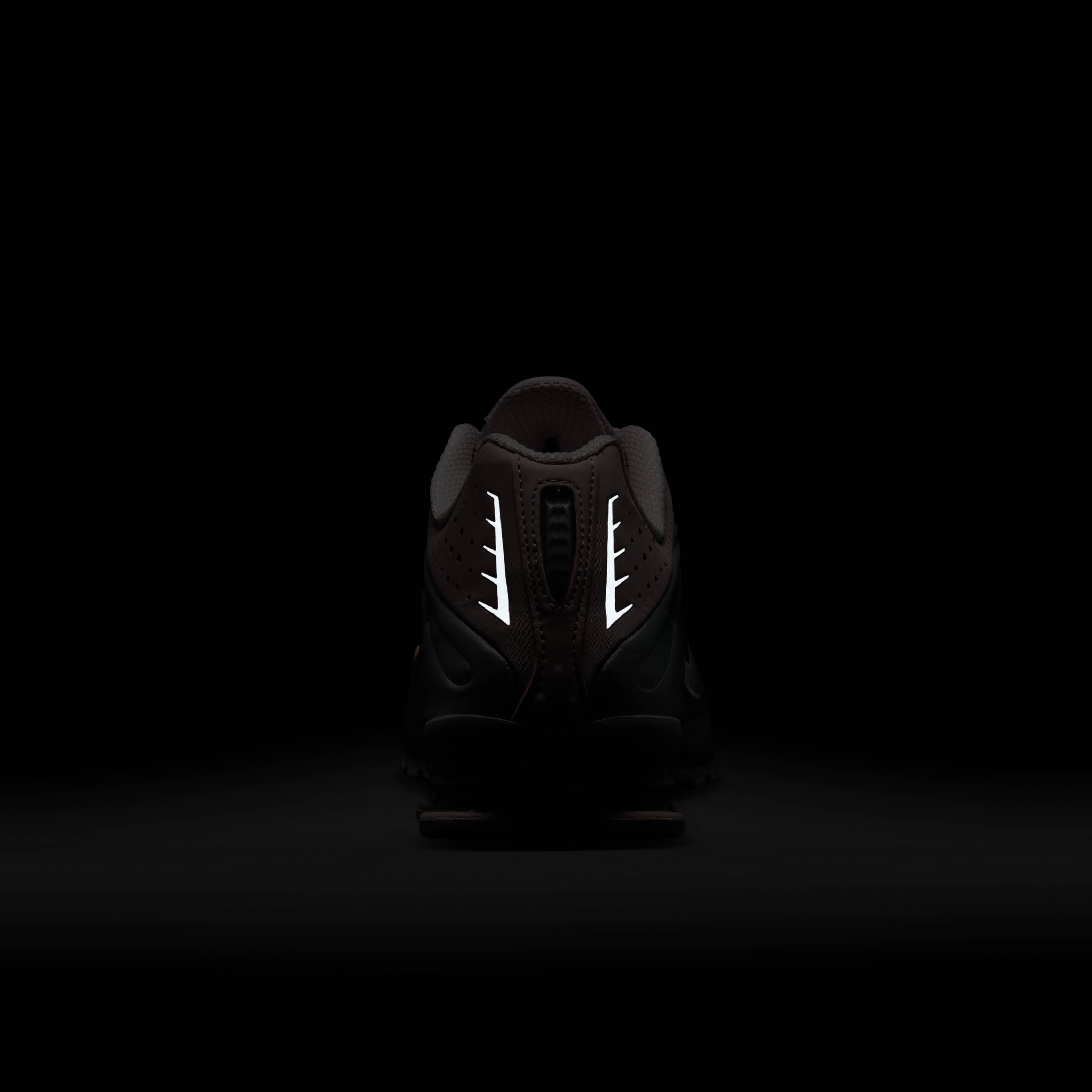 Nike Shox R4 image number 9