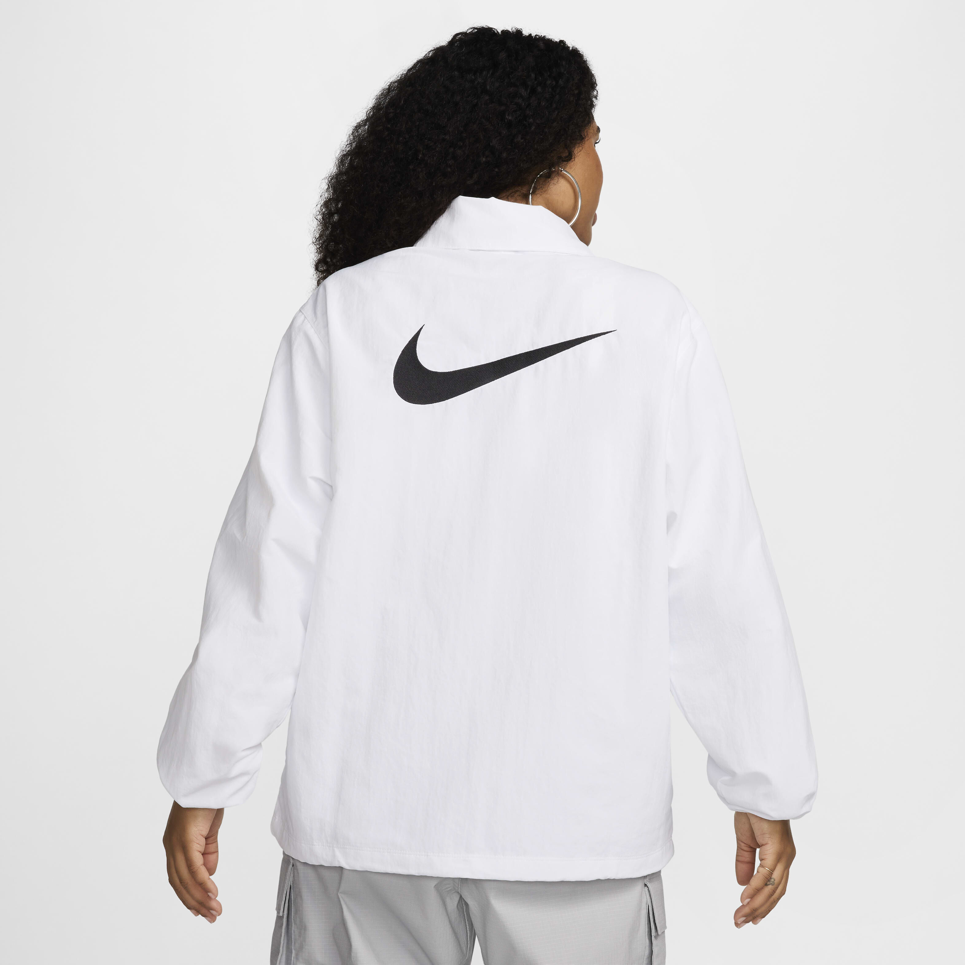 Nike Sportswear Essential image number 1