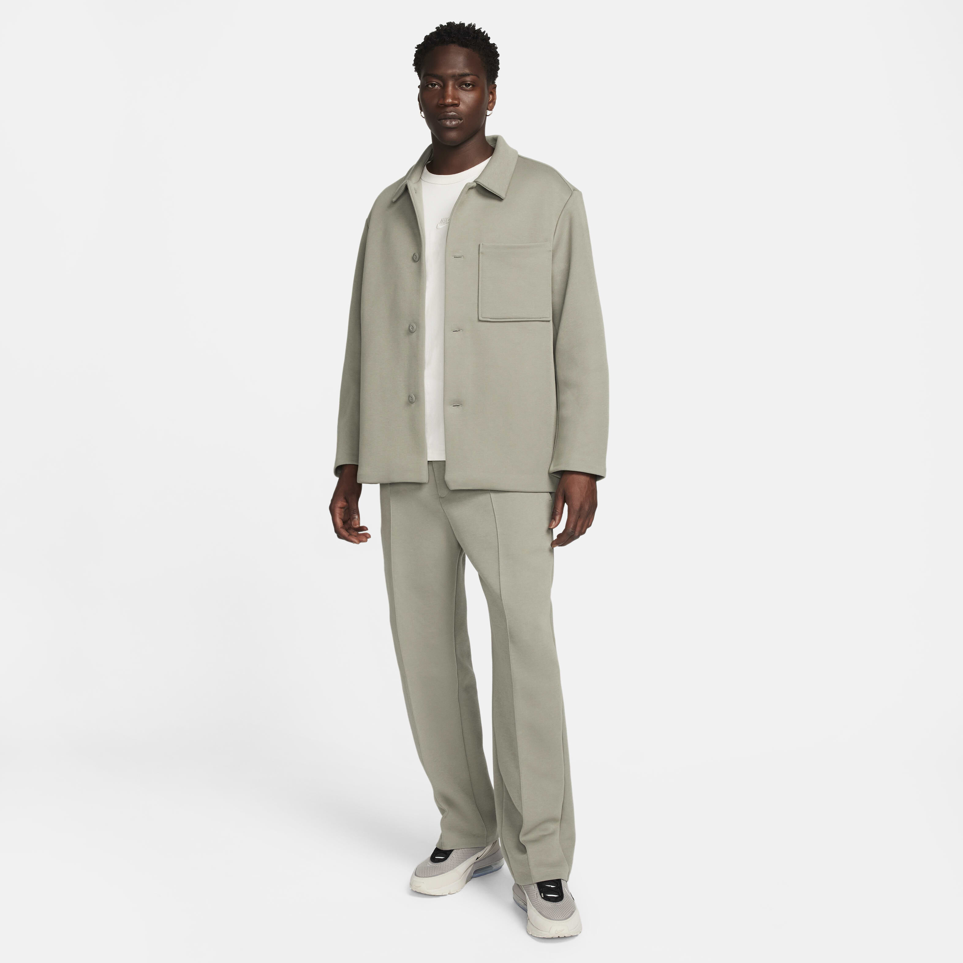 نايكي تك فليس ري-ايمادجيند image number 5