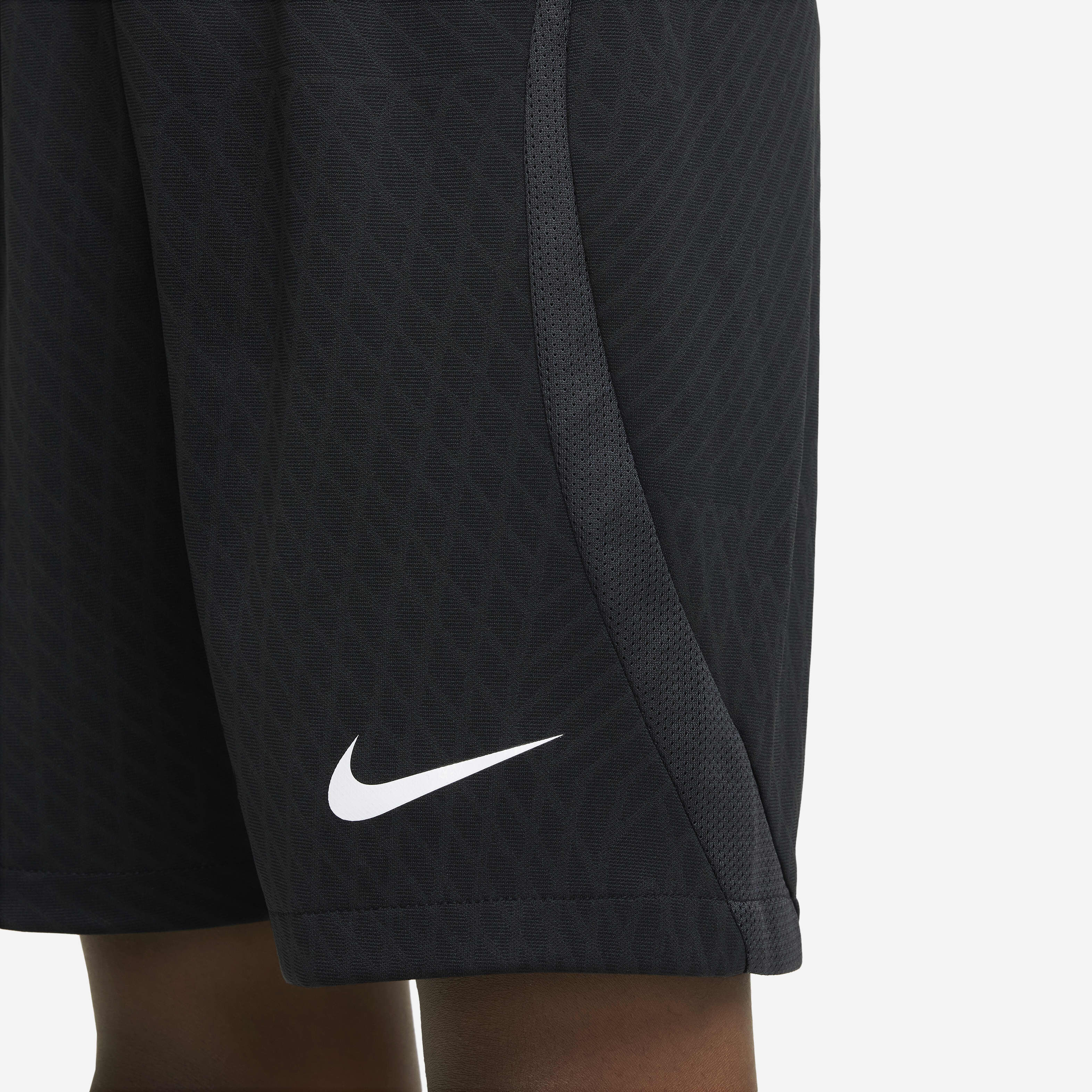 Nike Dri-FIT Strike image number 4