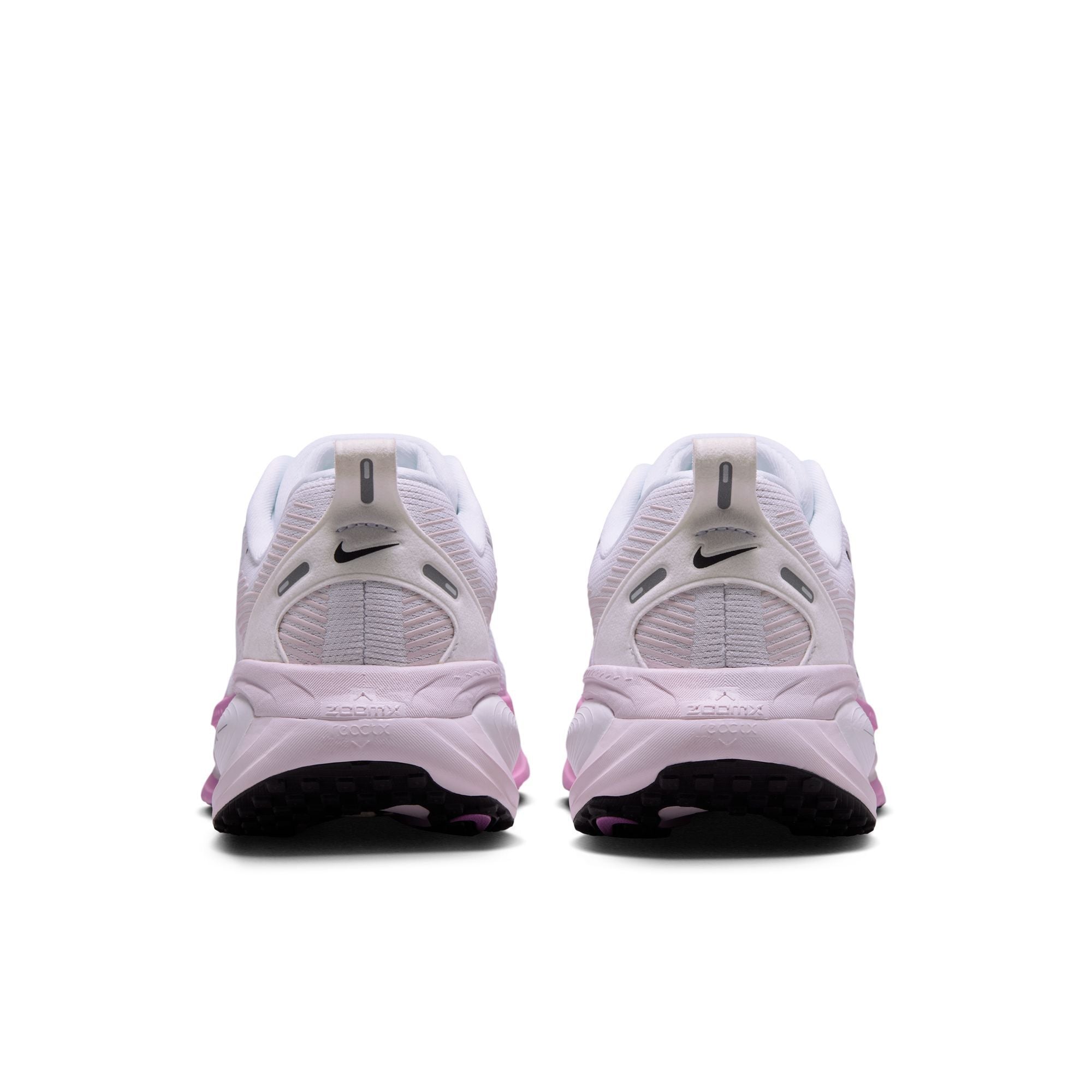 Nike Vomero 18 image number 1