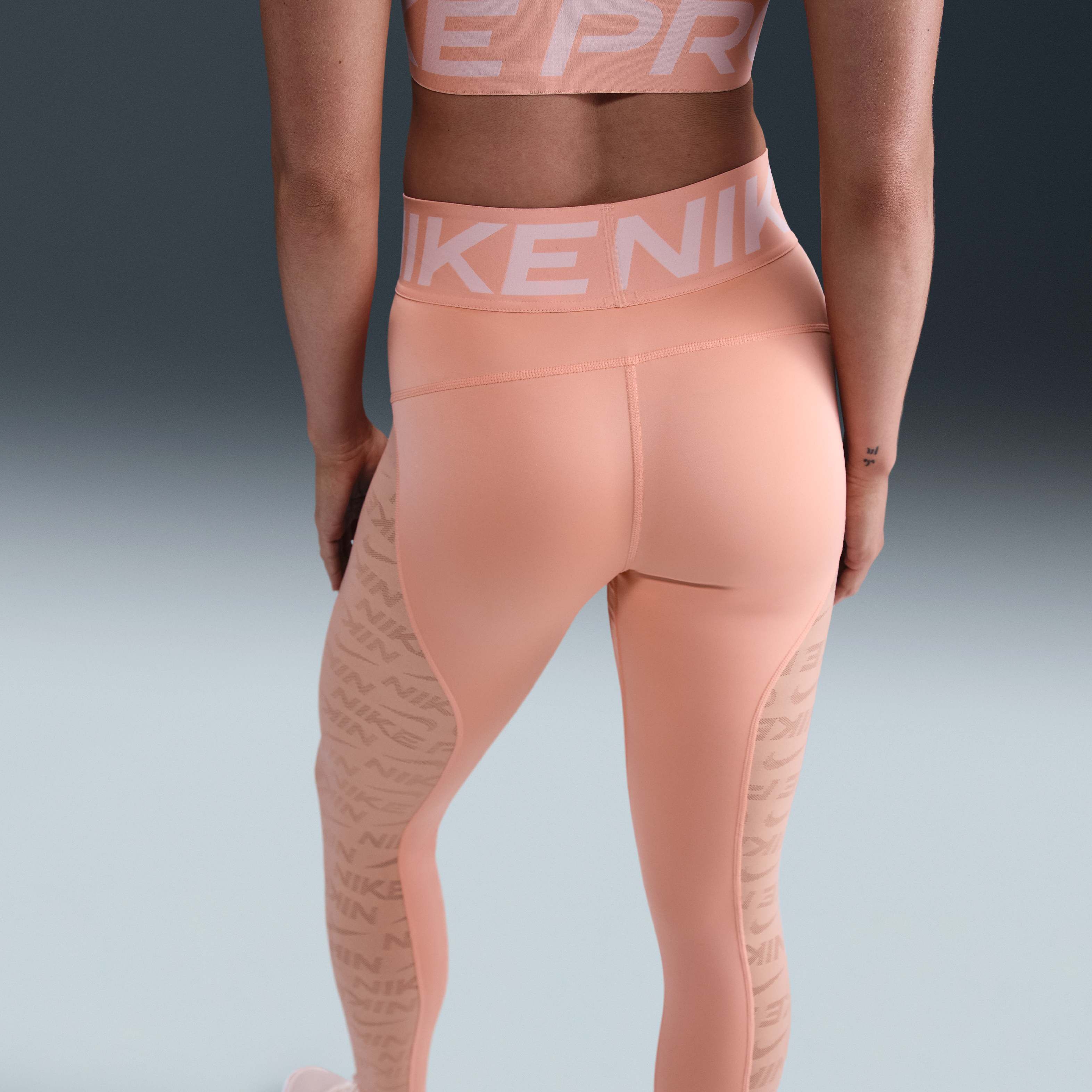 Nike Pro Sculpt image number 2