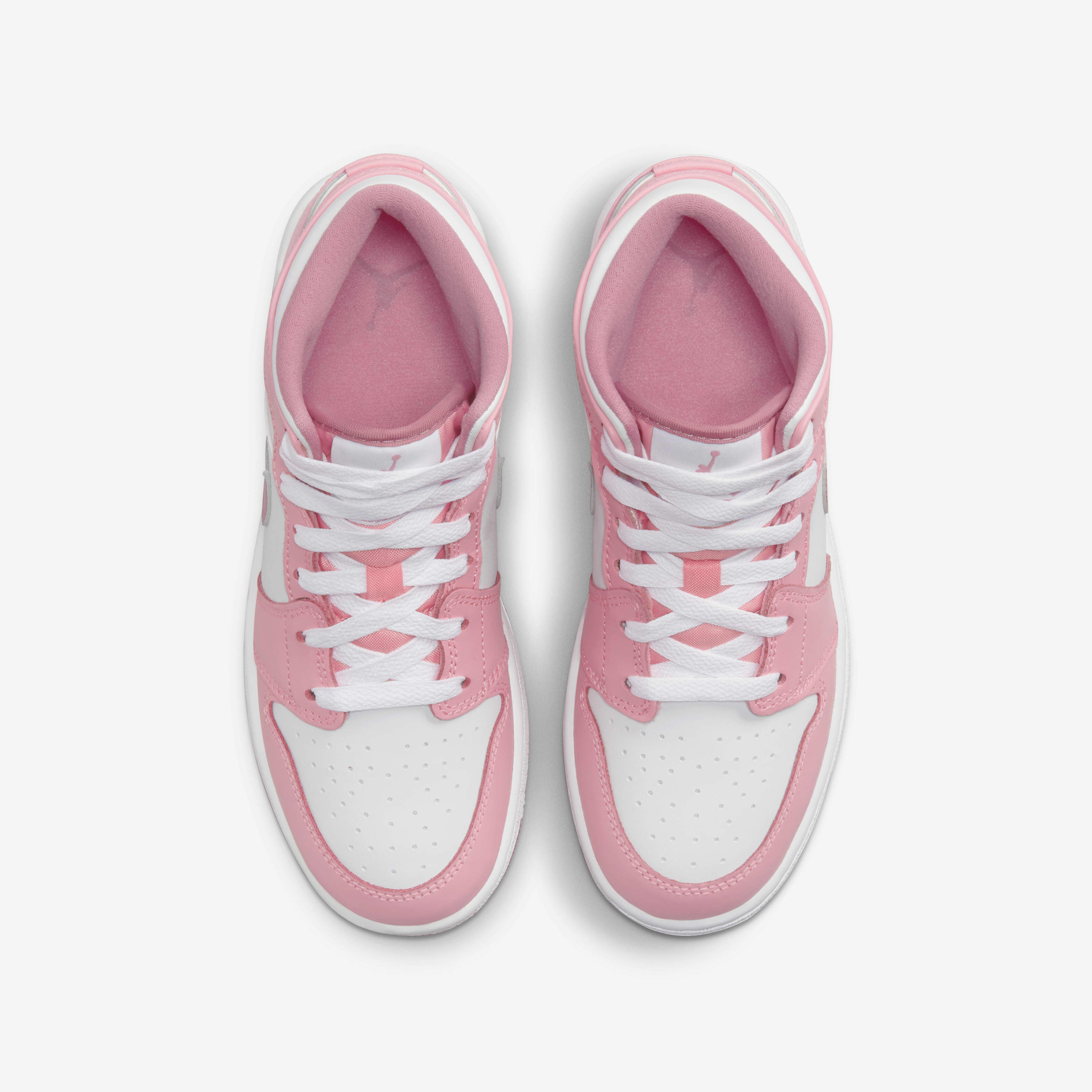 Air Jordan 1 Mid image number 3