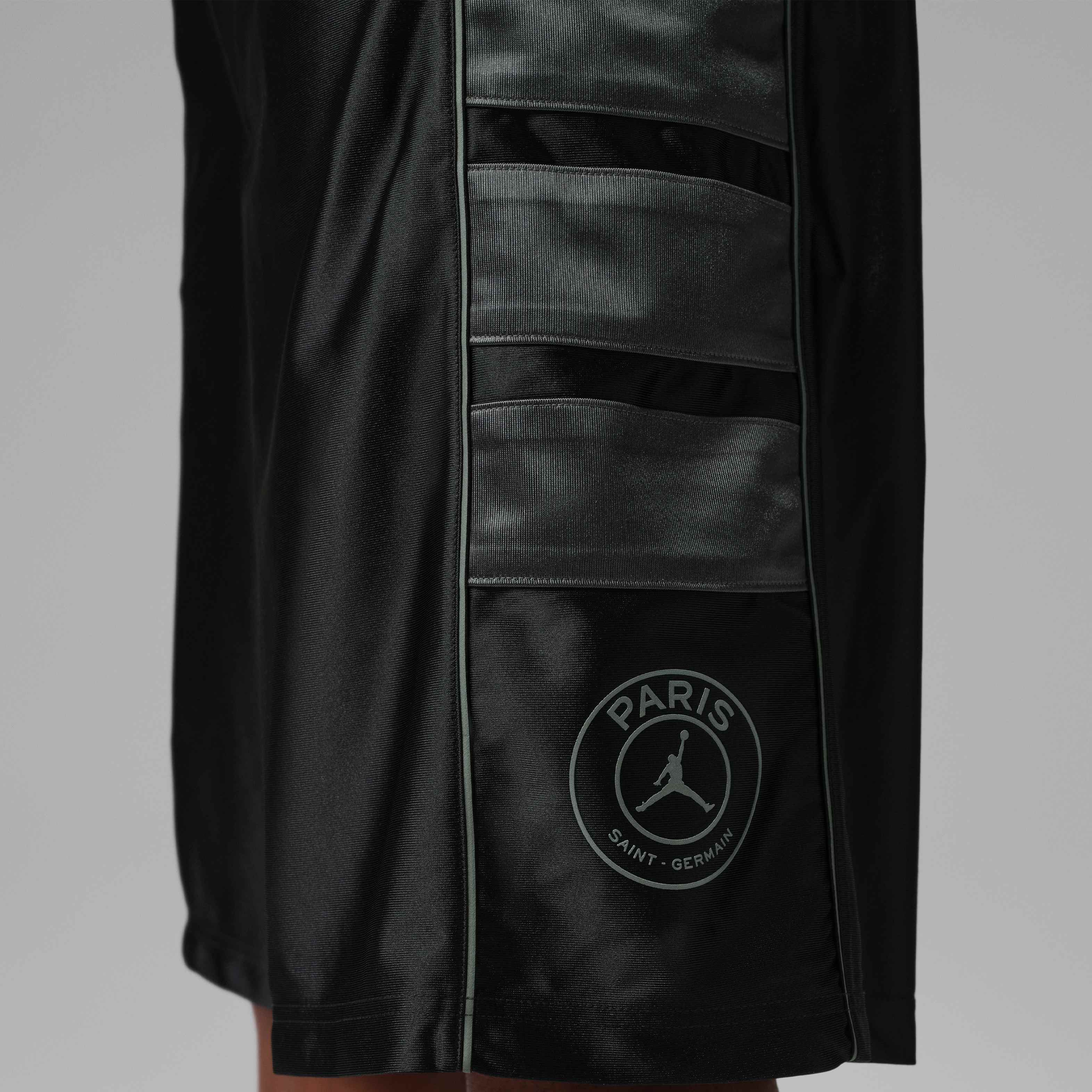 Paris Saint-Germain image number 6