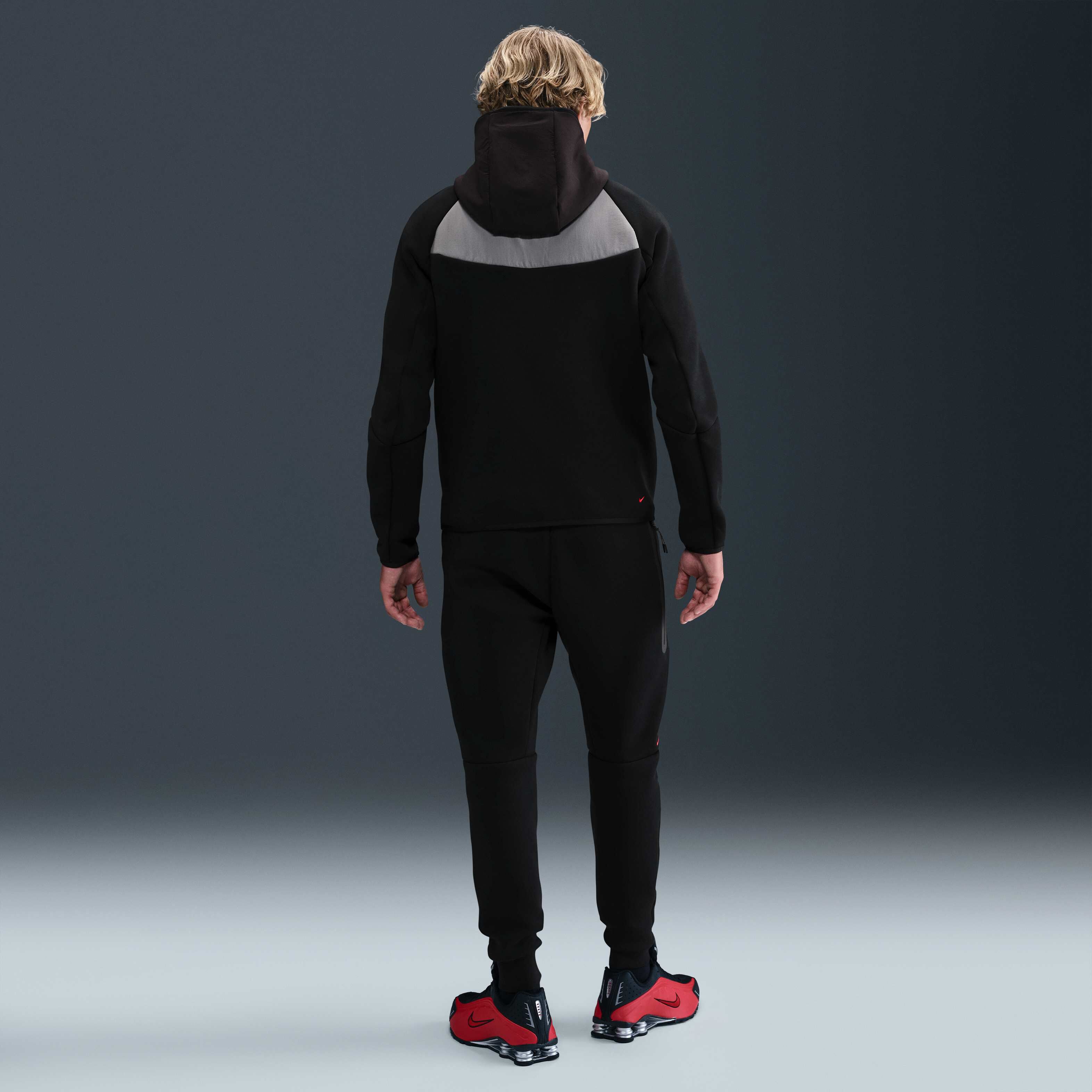 Nike Tech image number 3