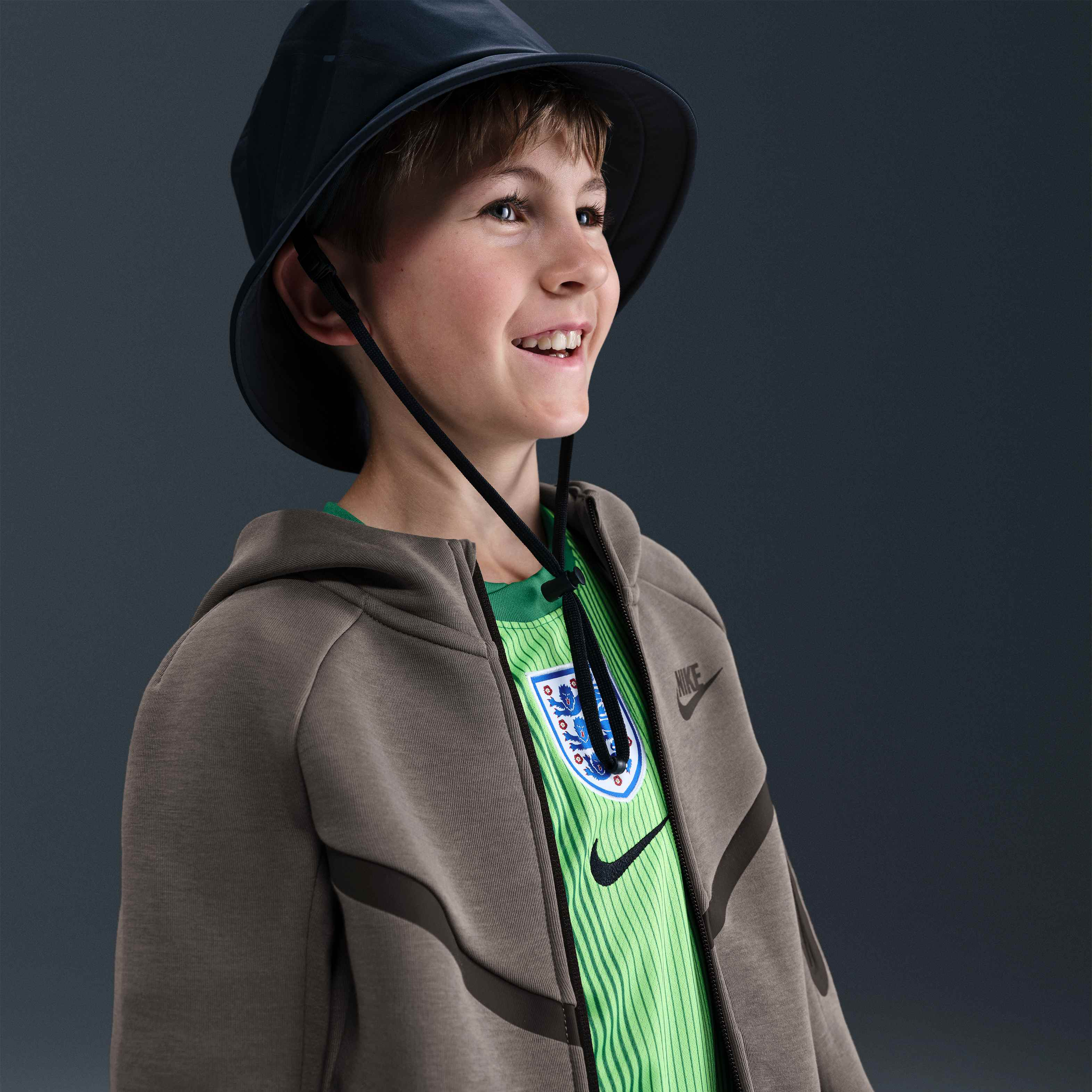 نايكي سبورتسوير تك فليس image number 2