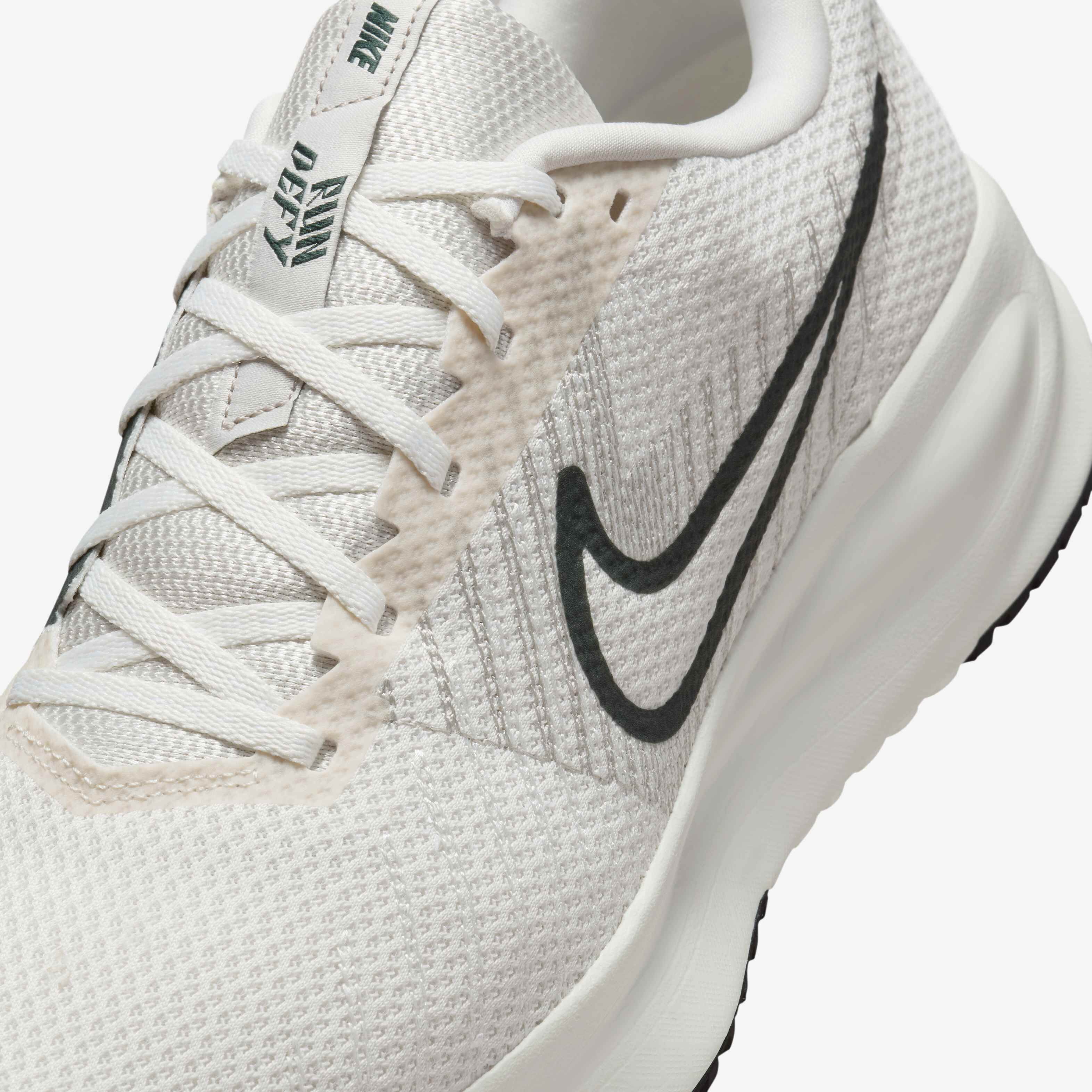 Nike Run Defy image number 6