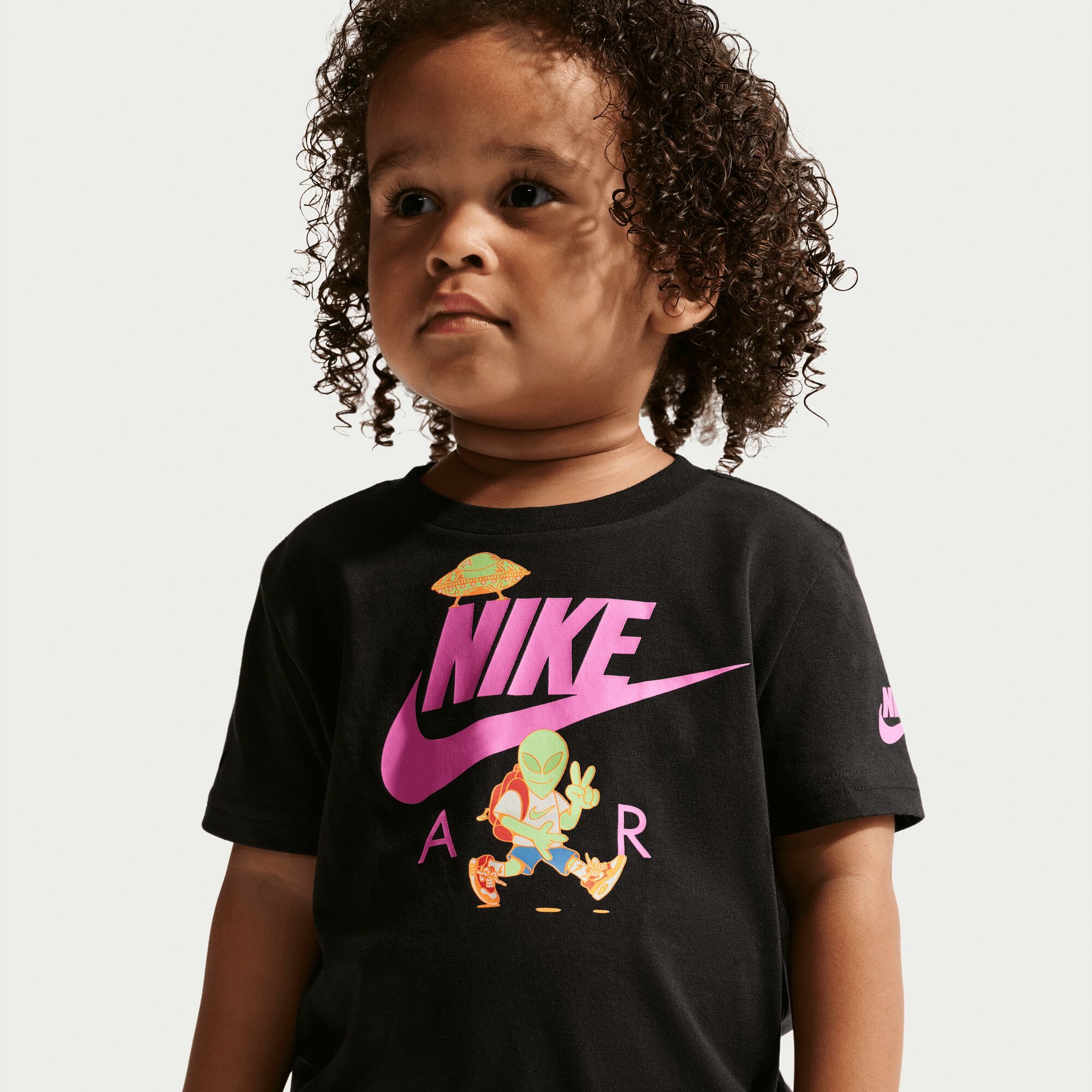 Nike image number 2