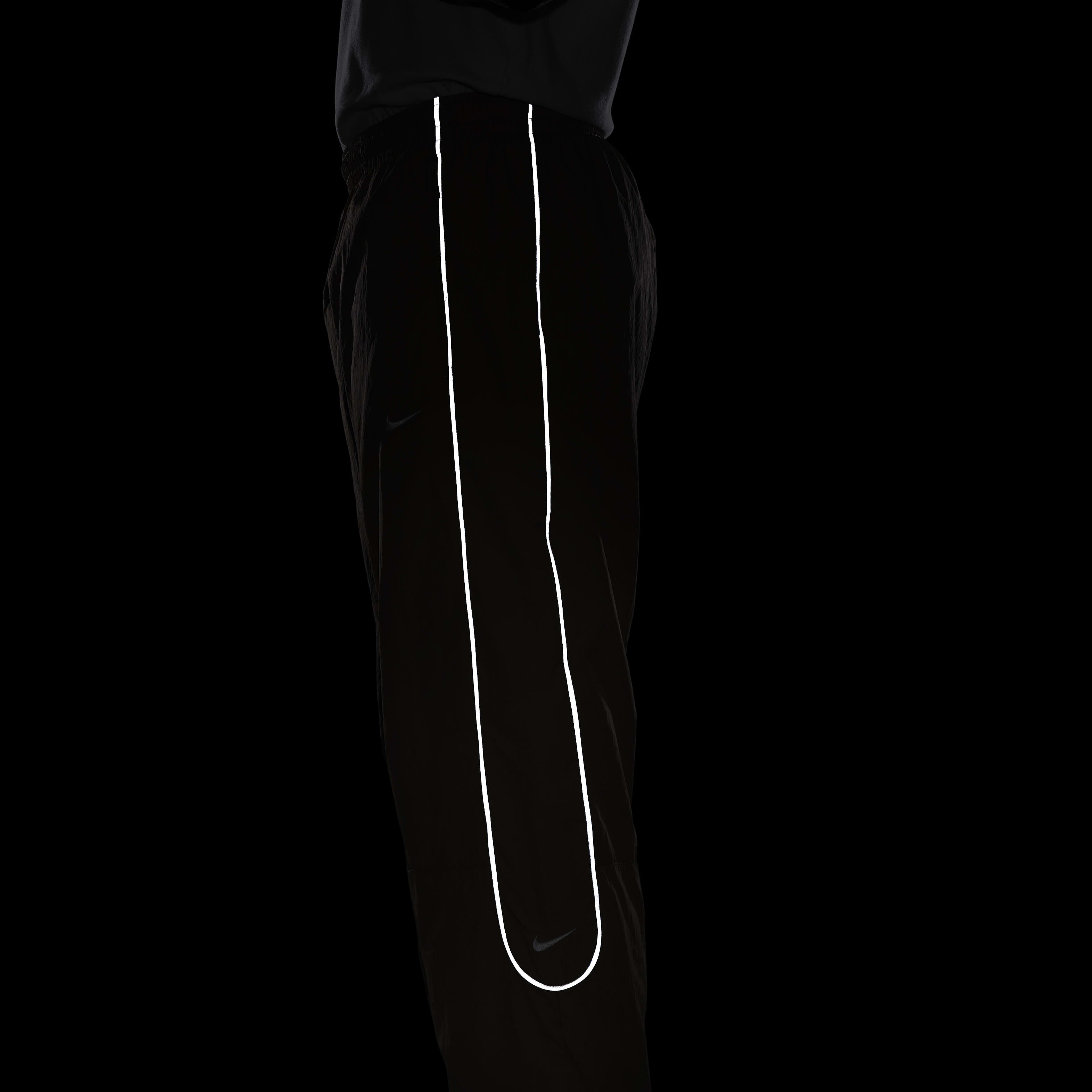 نايكي سولو سووش image number 8