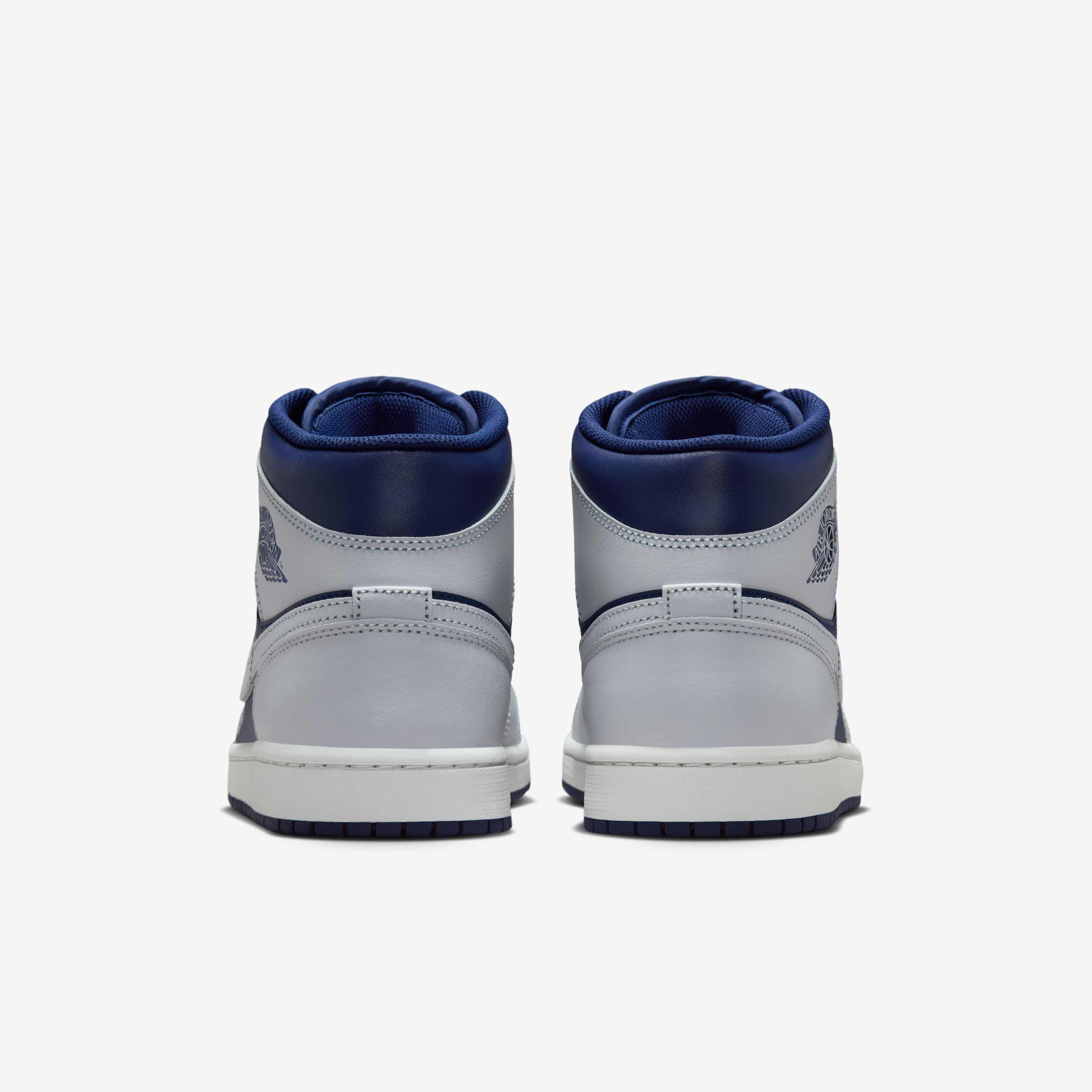 Air Jordan 1 Mid image number 5