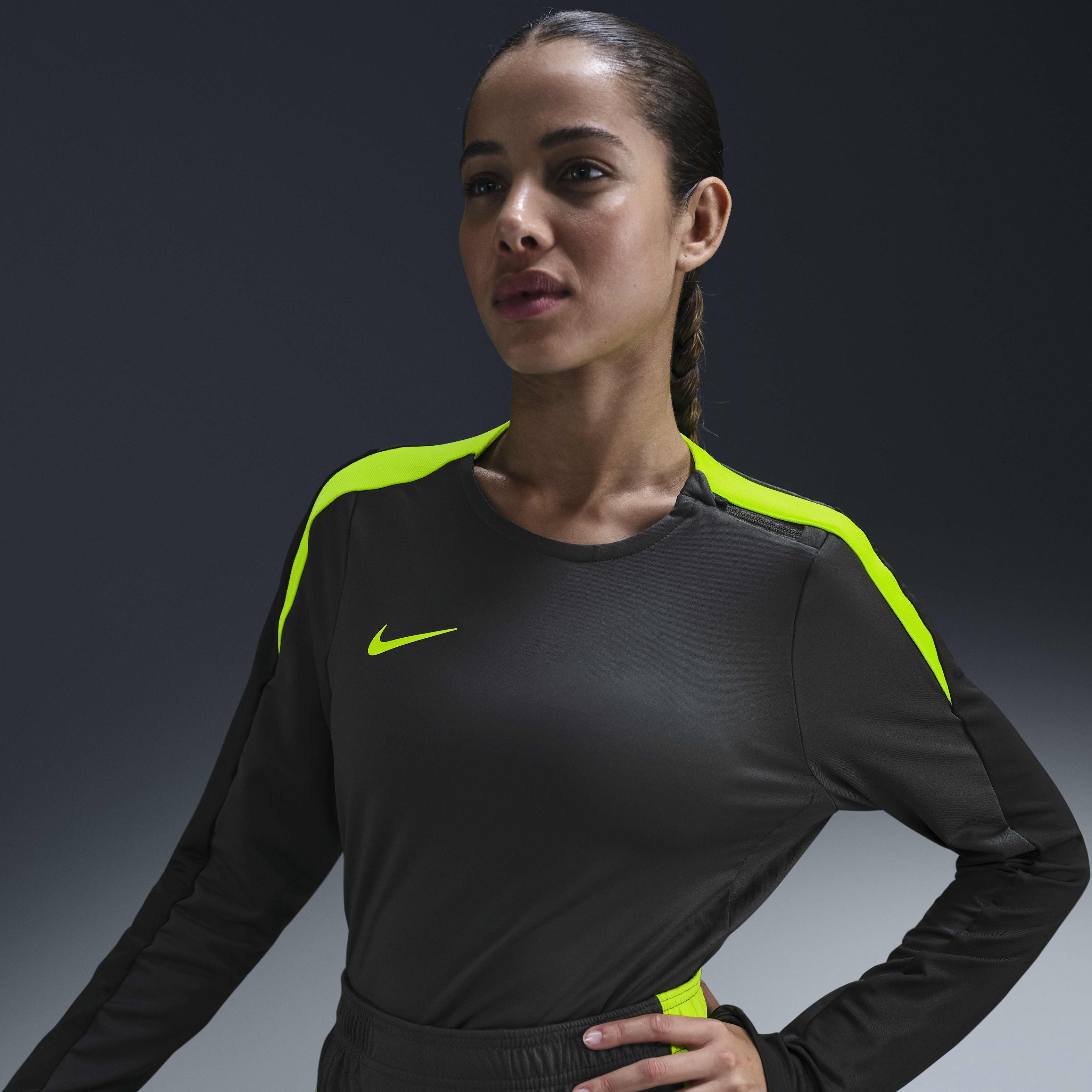 Nike Strike image number 0