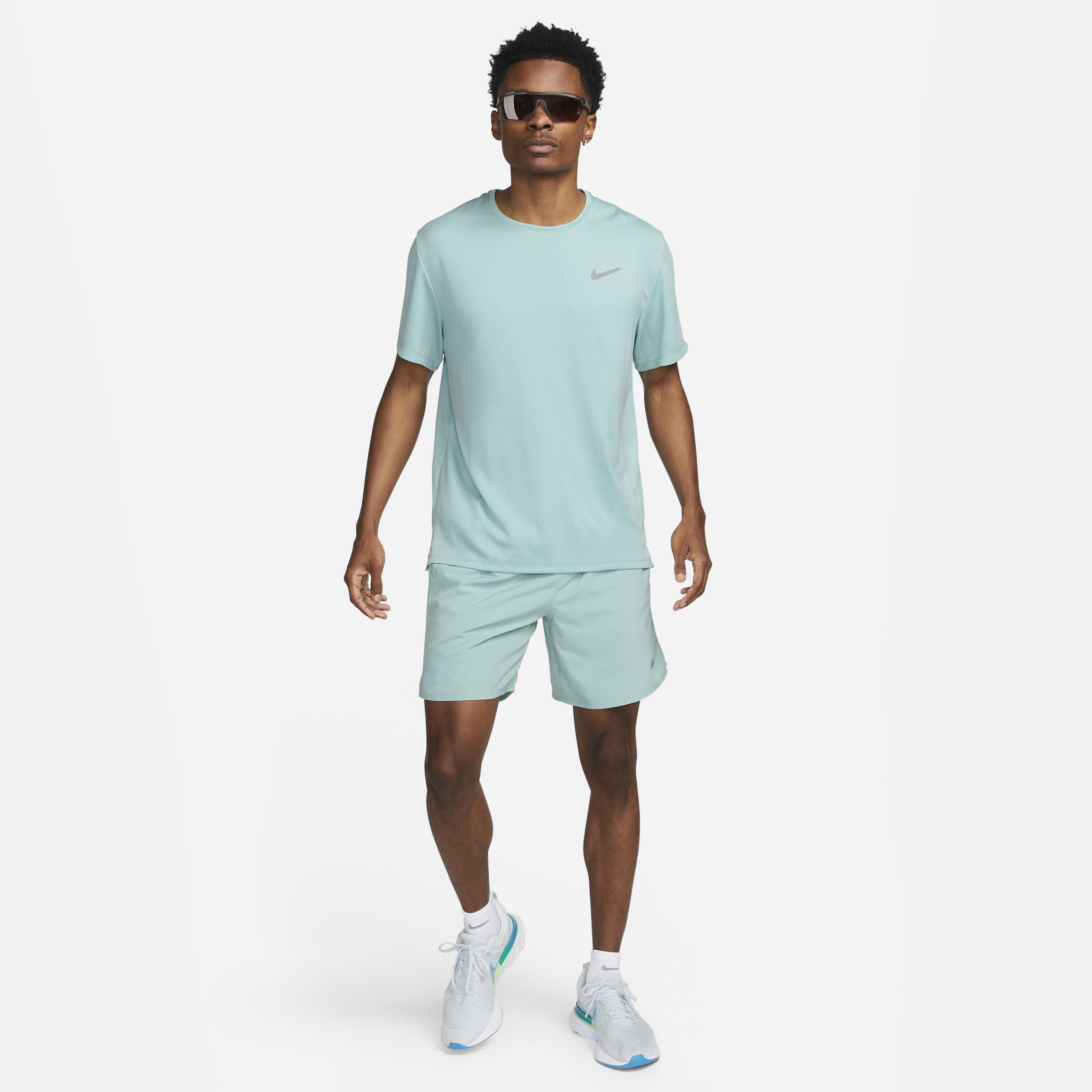 نايكي ميلر image number 4