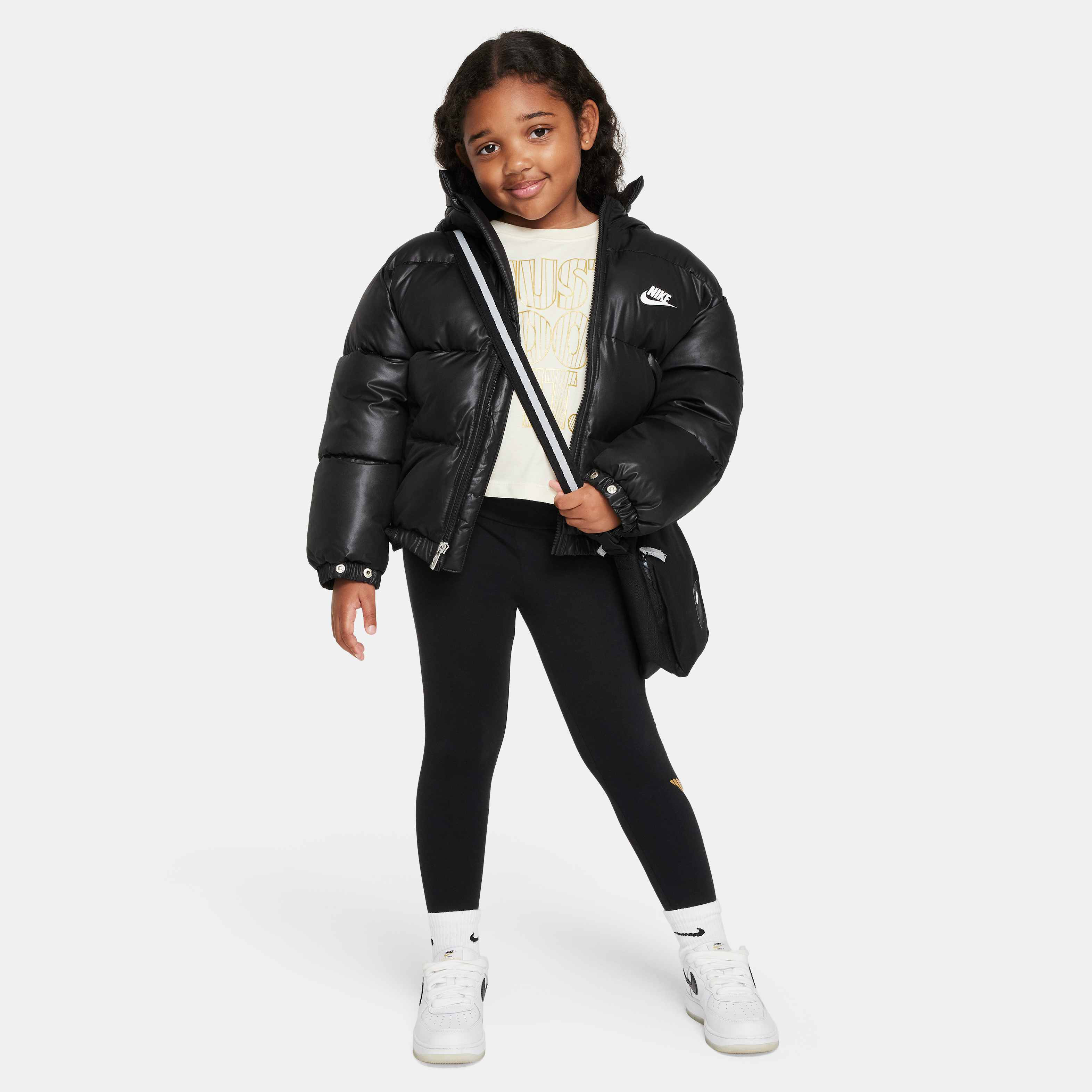 تيشيرت نايكي شاين بوكسي image number 3