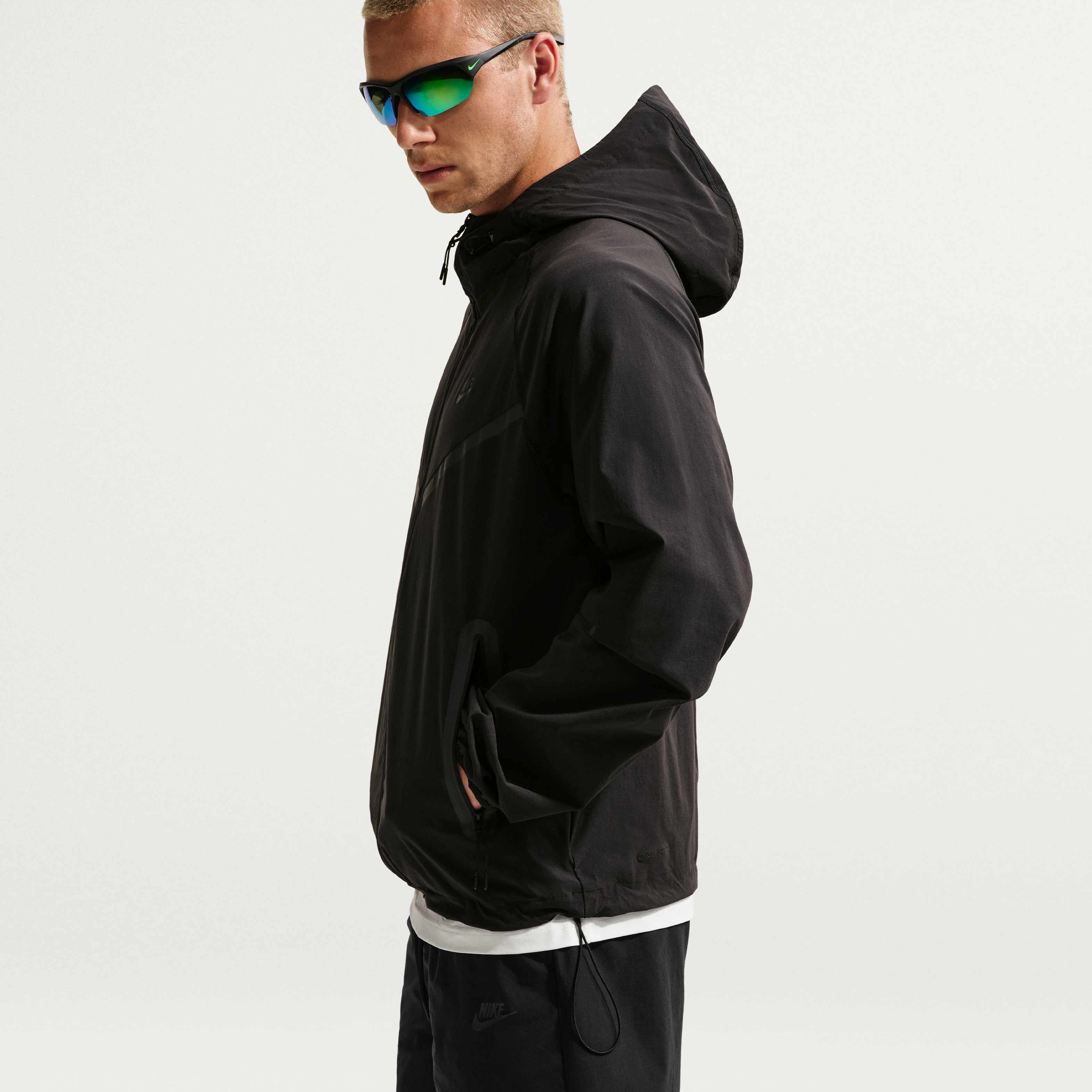 نايكي تك image number 3