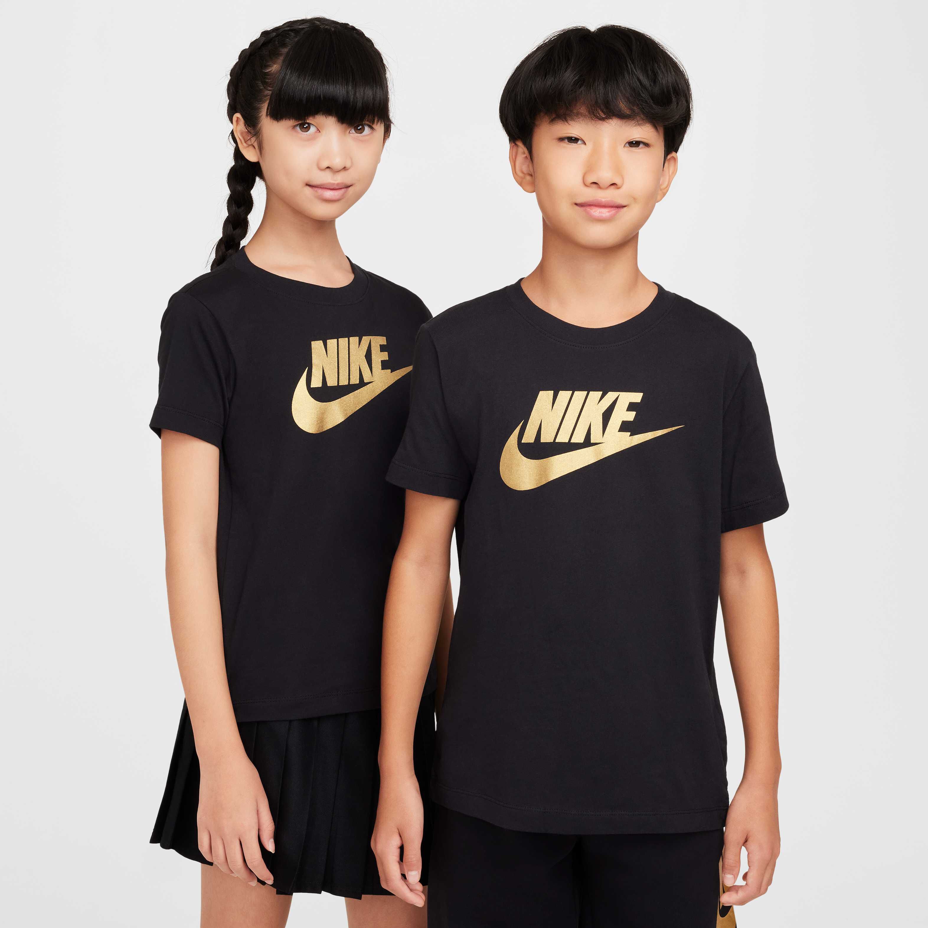 Nike Sportswear image number 0