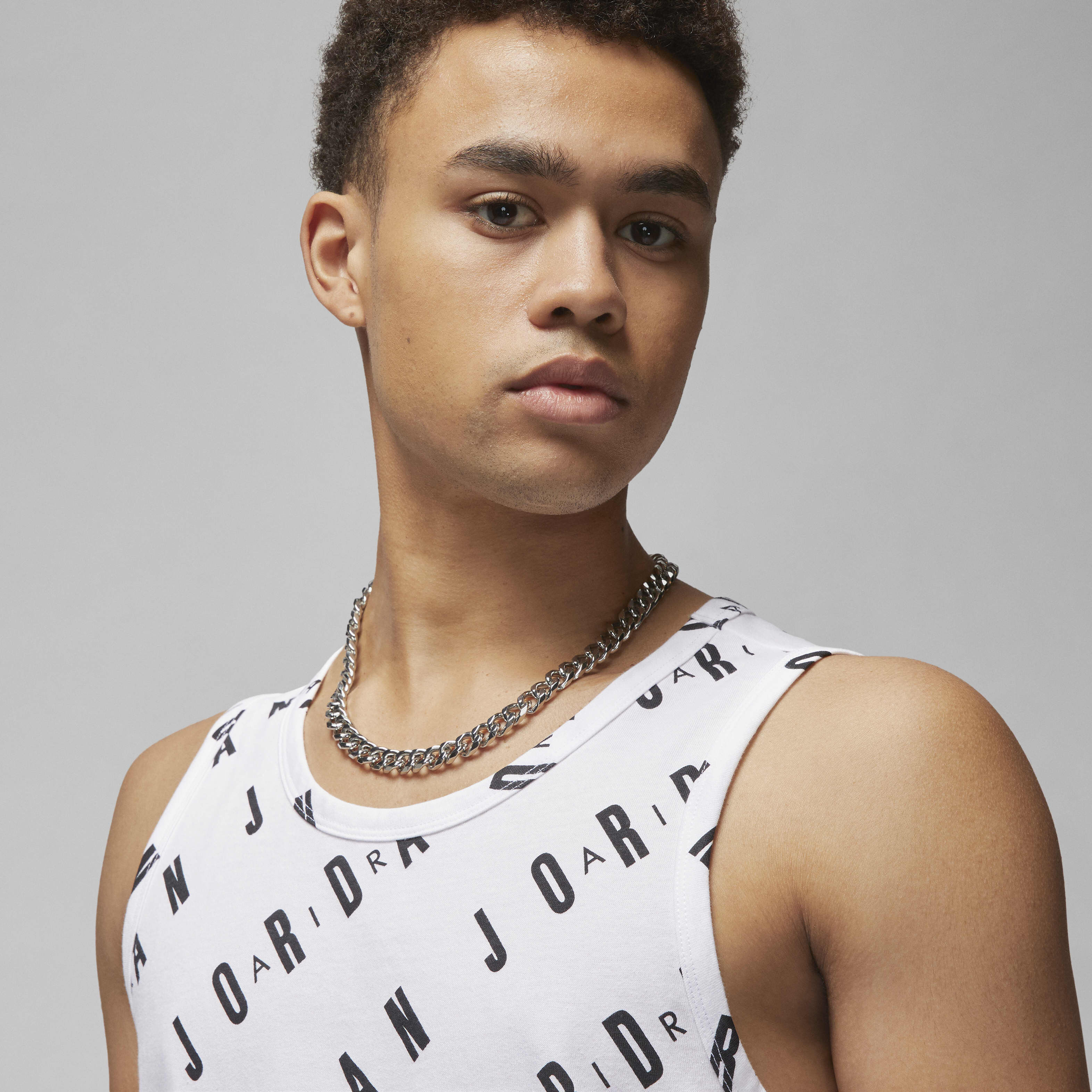 Jordan Essentials image number 2