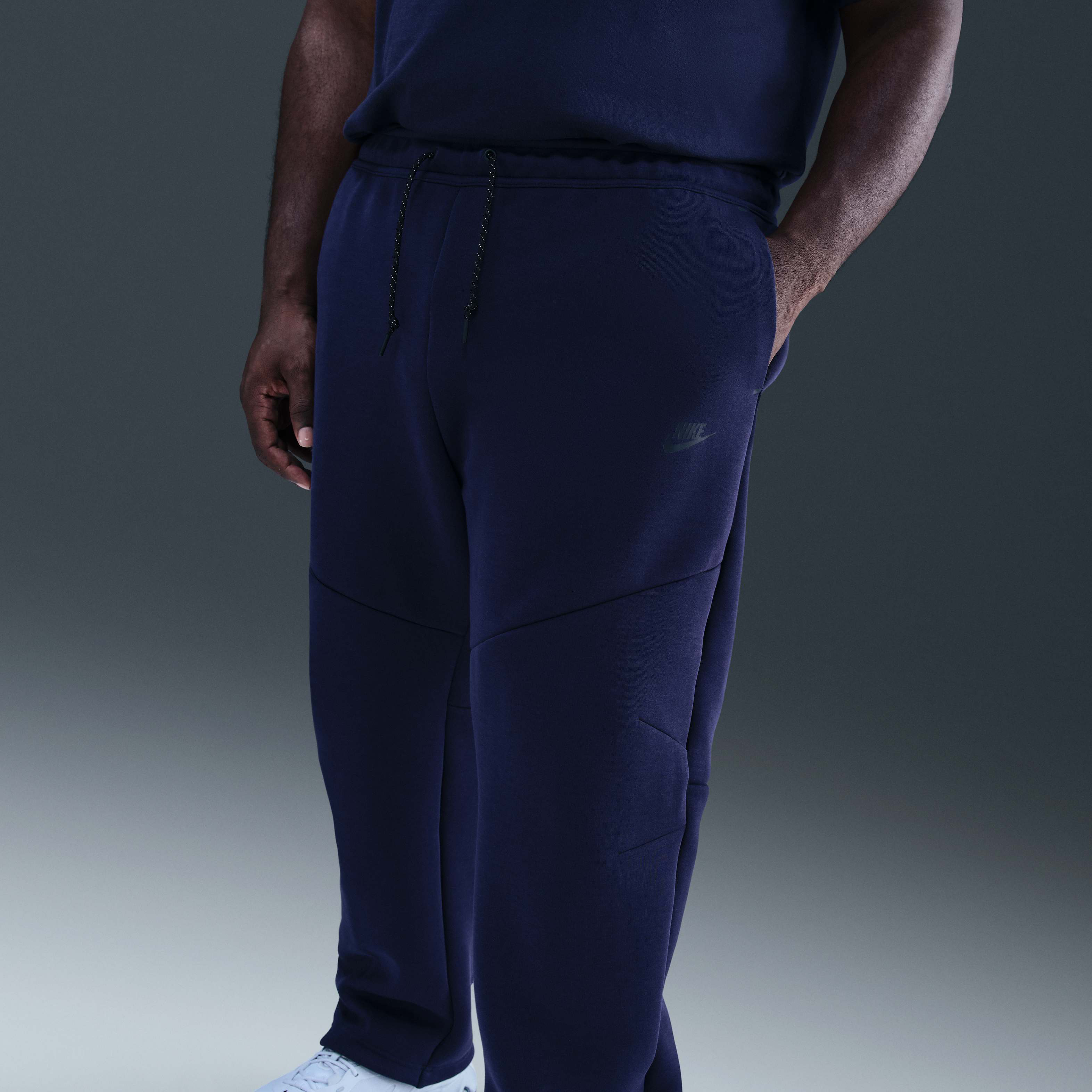 Nike Tech image number 7