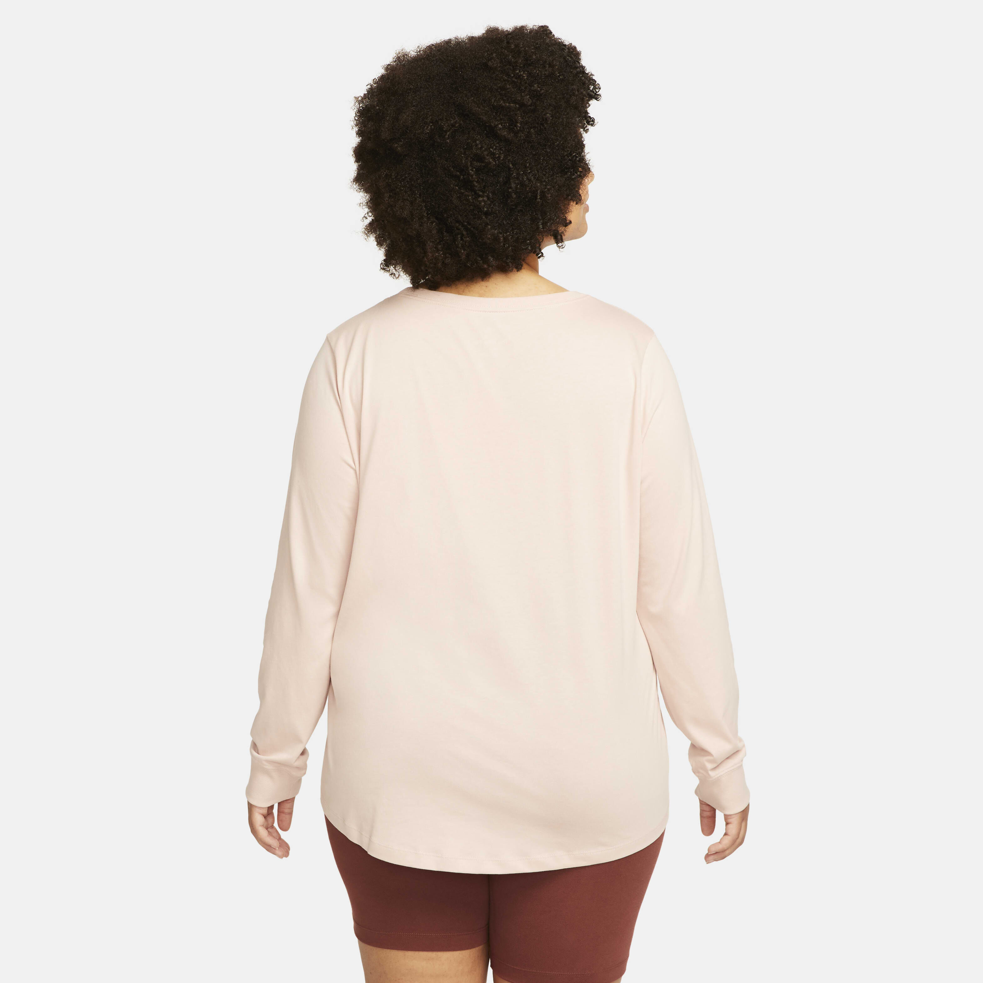 Nike Sportswear Essential image number 1