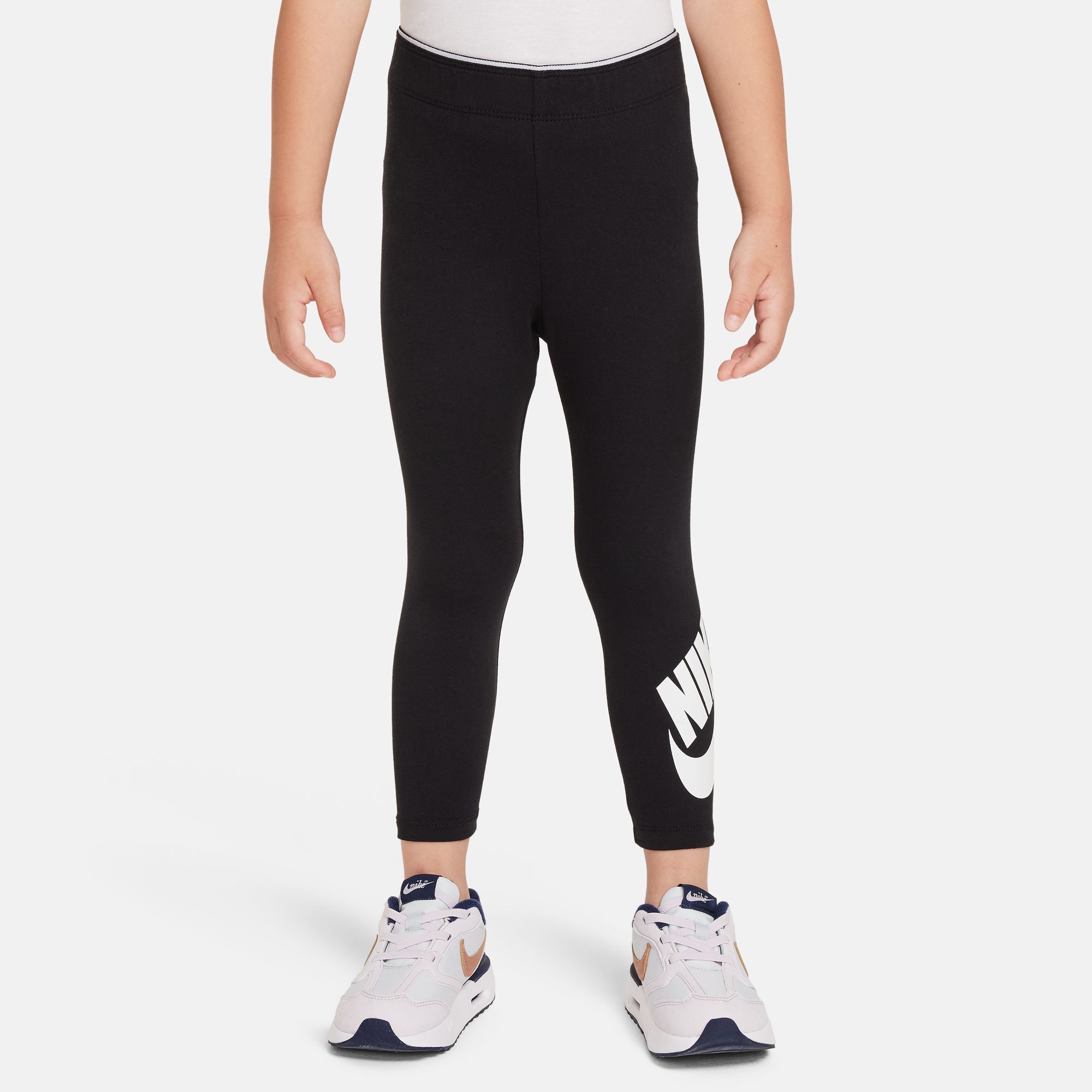 نايكي سبورتسوير image number 0