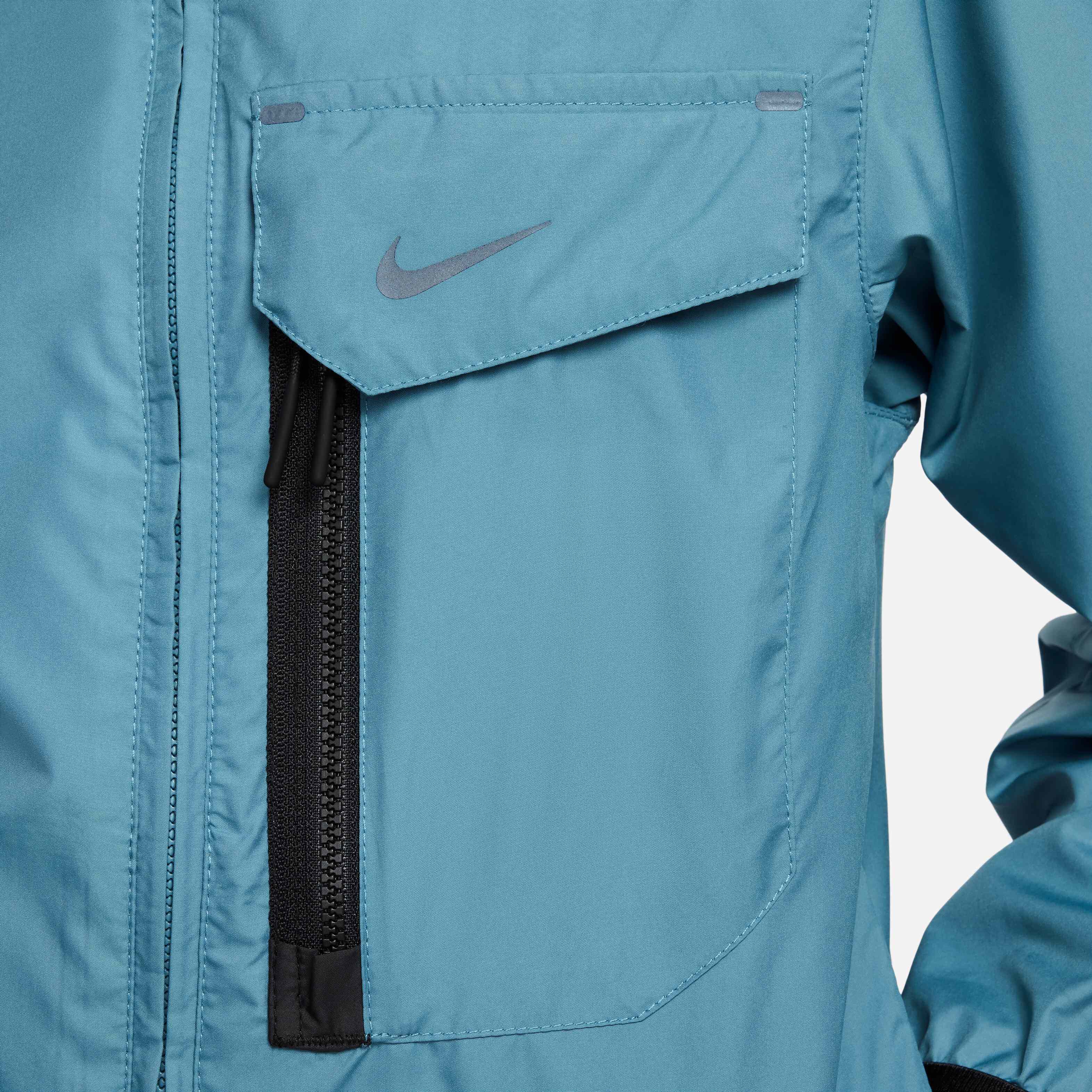 نايكي سبورتسوير سيتي يوتيليتي image number 3