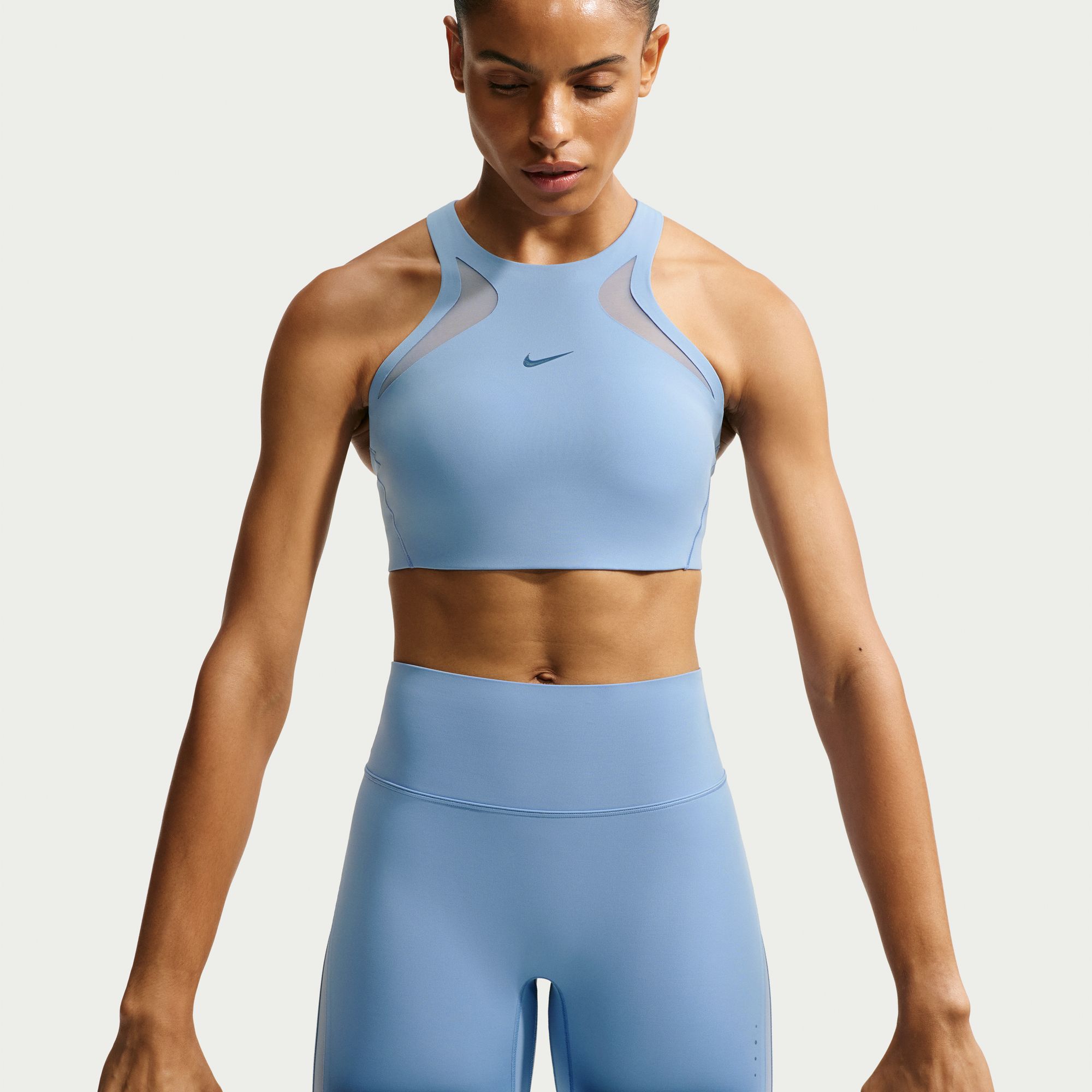 Nike Universa image number 3
