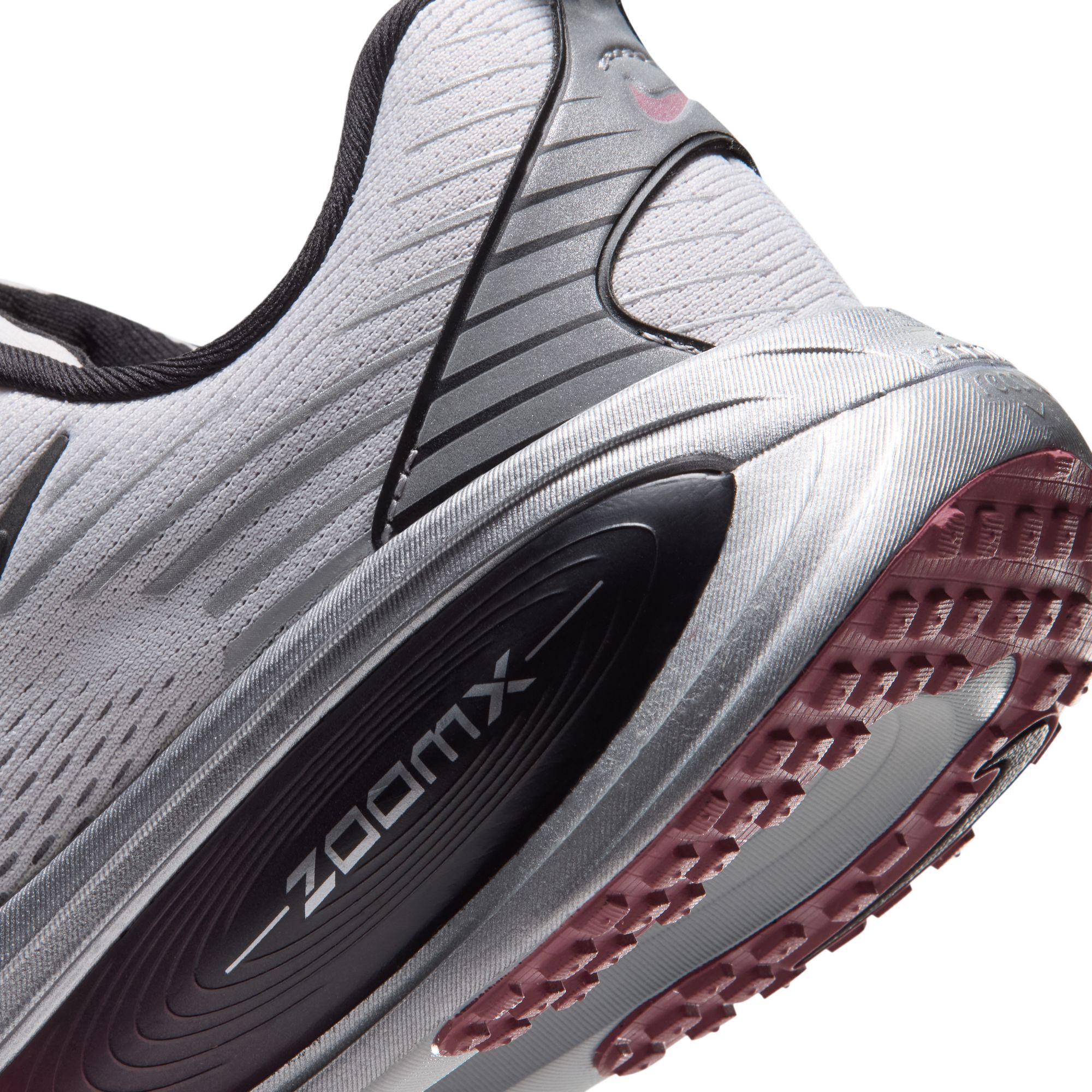 Nike Vomero 18  image number 10