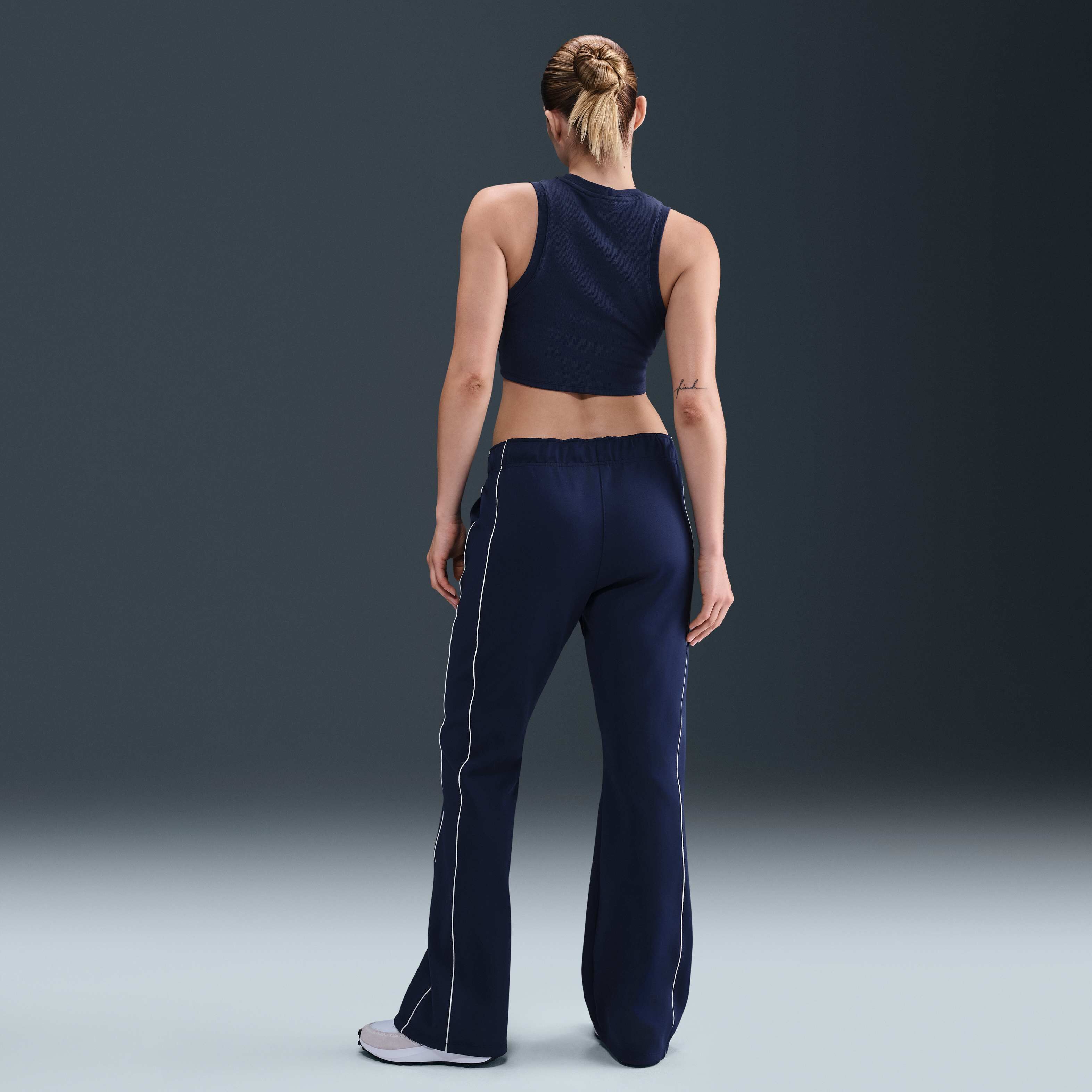 نايكي سبورتسوير تشيل نت image number 4