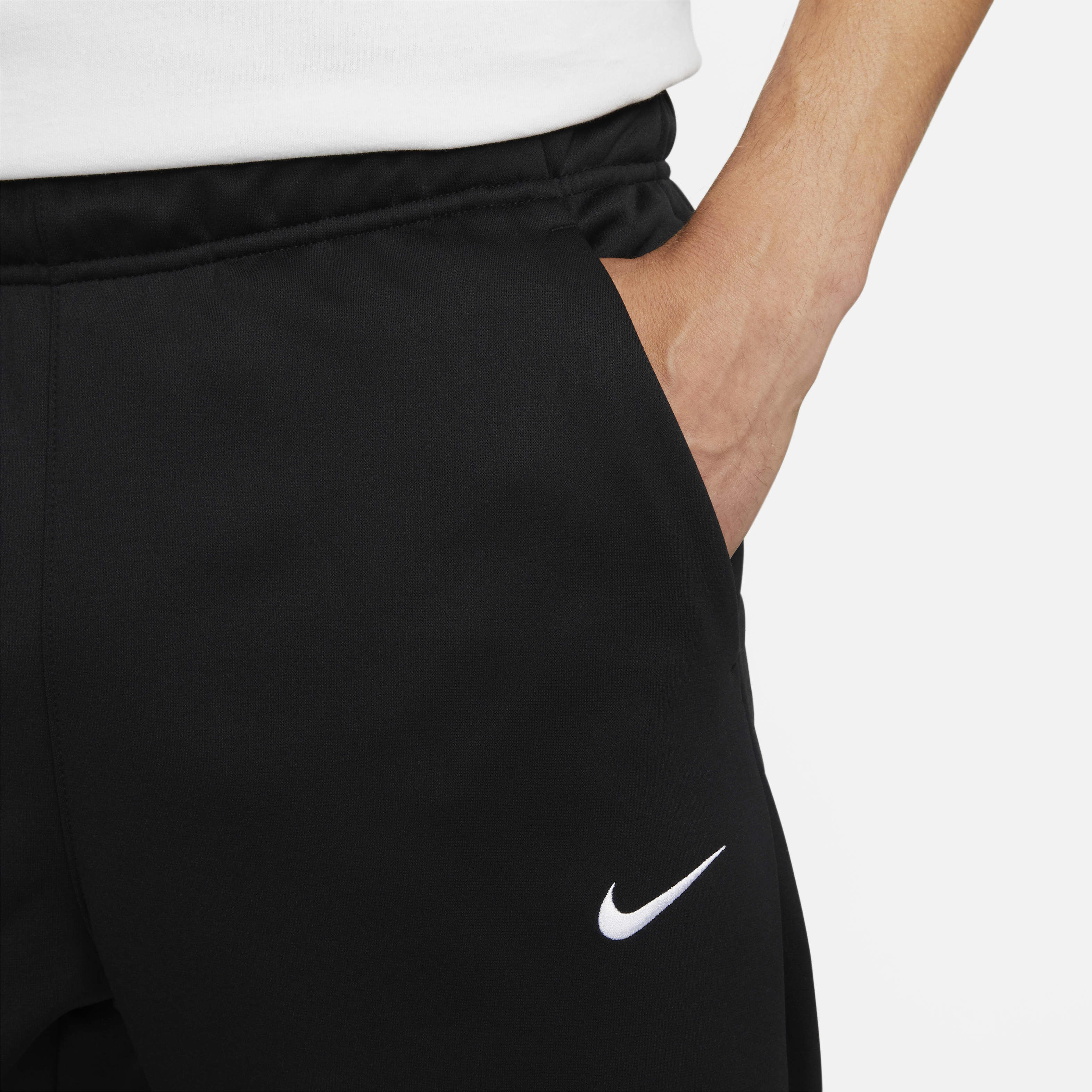 Buy Nike Therma FIT Men s Tapered Fitness Trousers Nike Qatar Official