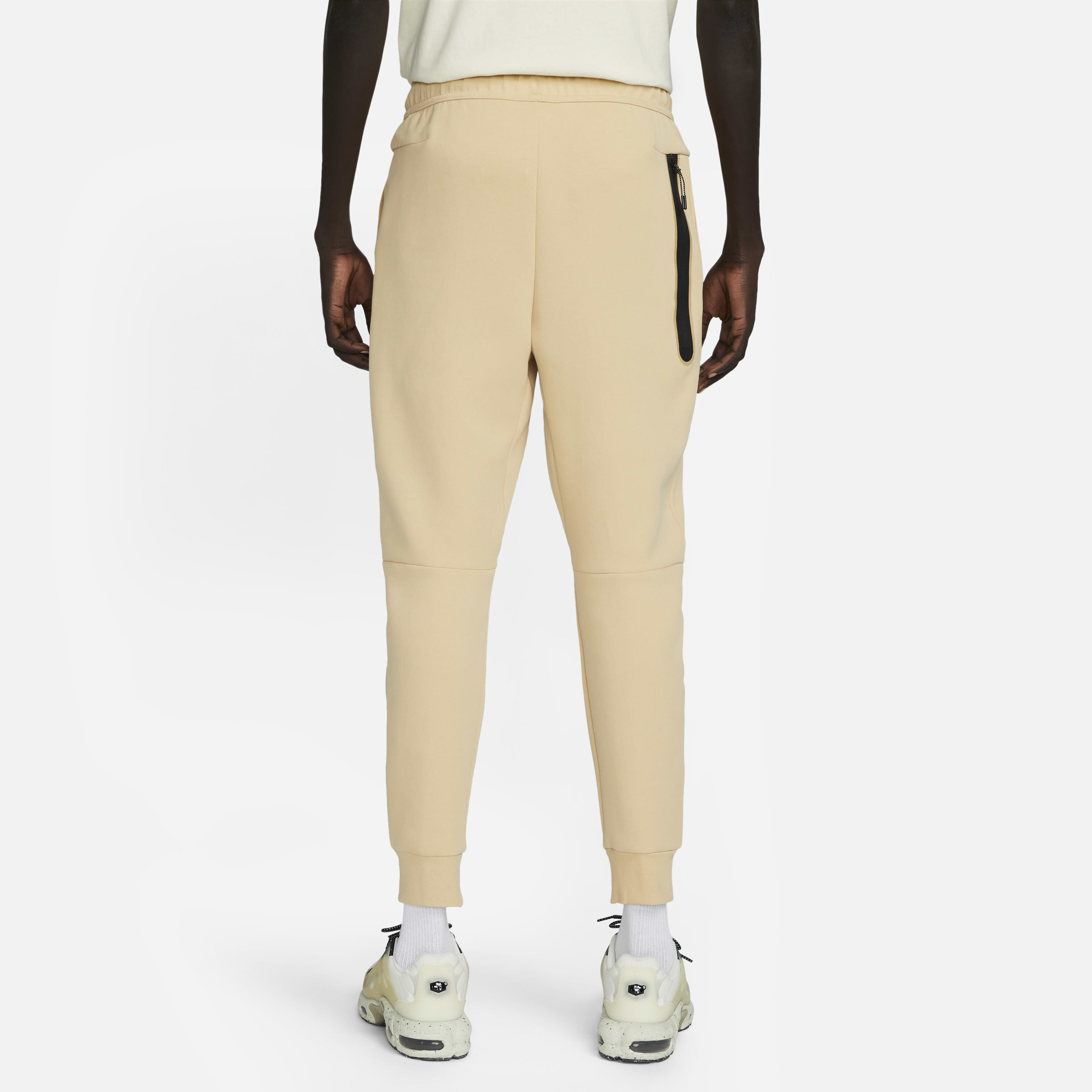 نايكي سبورتسوير تَك فليس image number 1