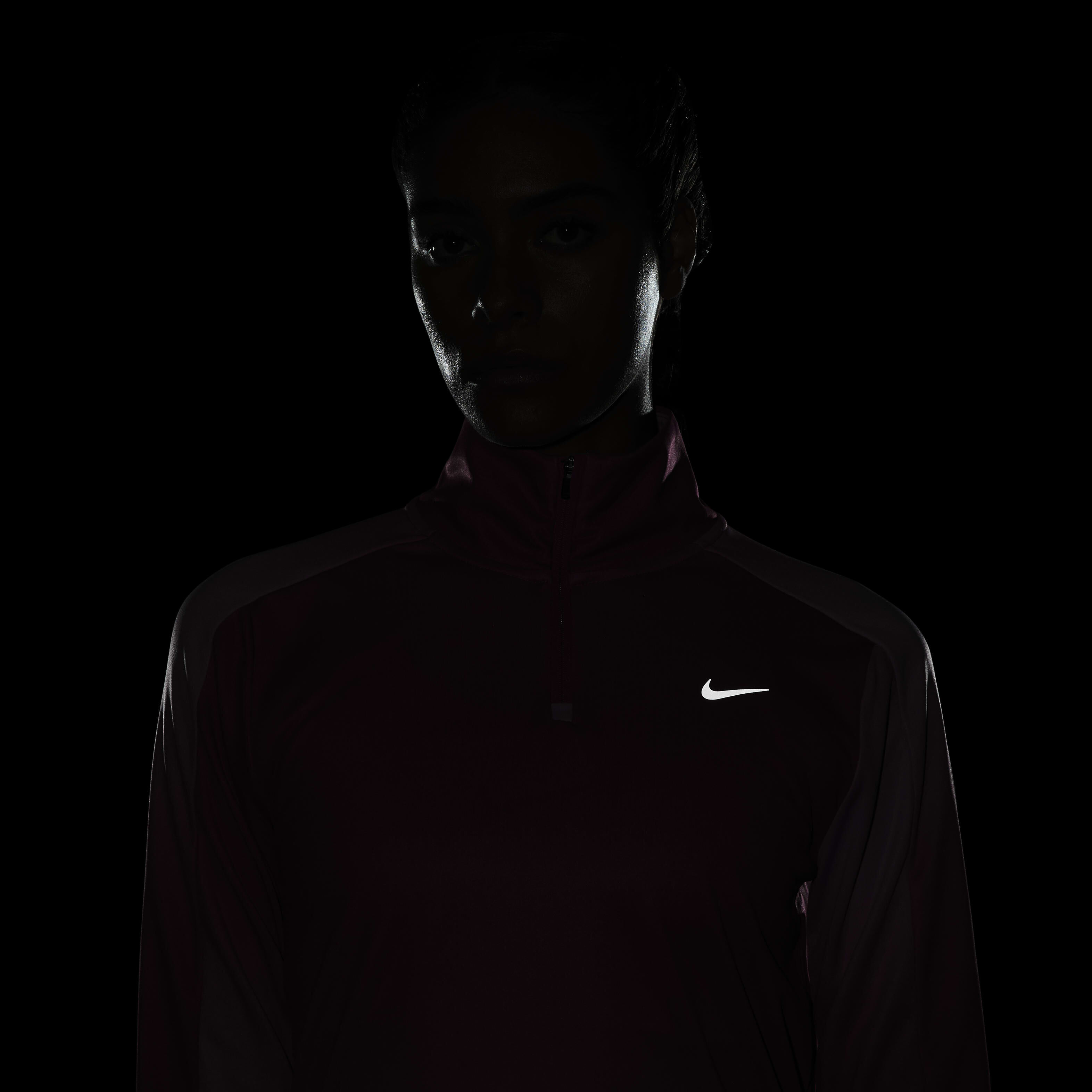 Nike Dri-FIT Swoosh image number 5