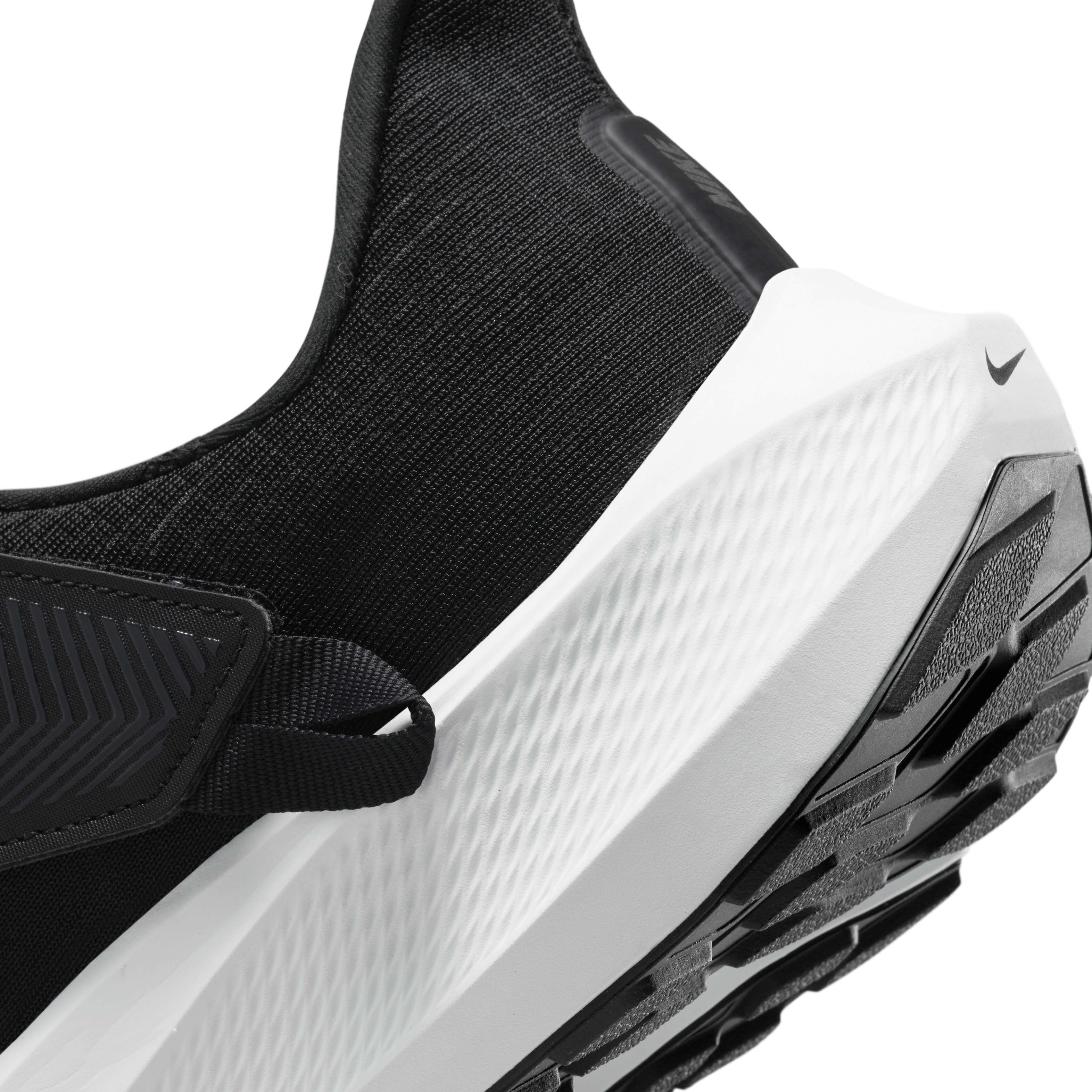 Nike Pegasus FlyEase image number 7