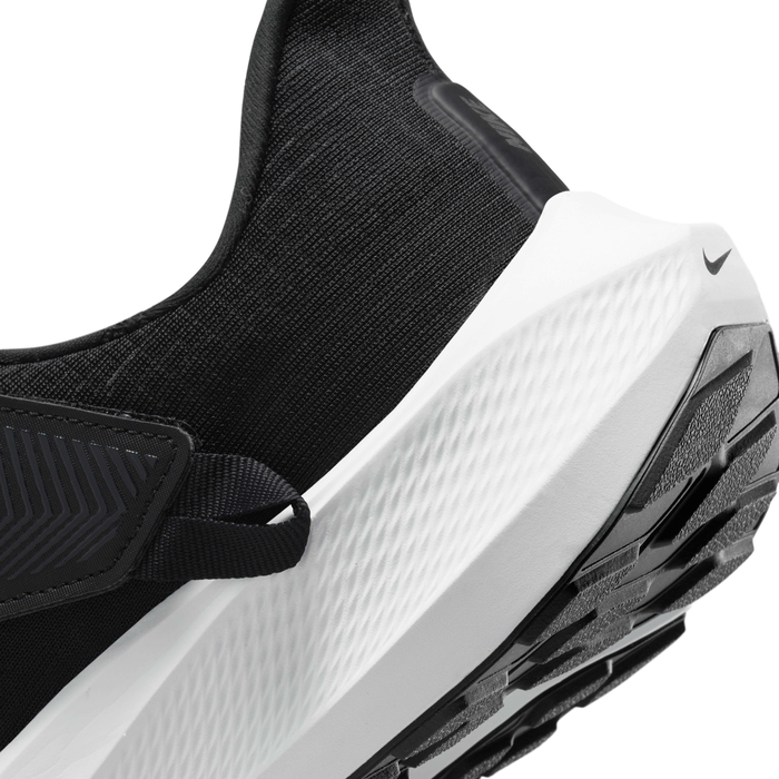 Nike Pegasus FlyEase image number 7 Nike Pegasus FlyEase image number 7