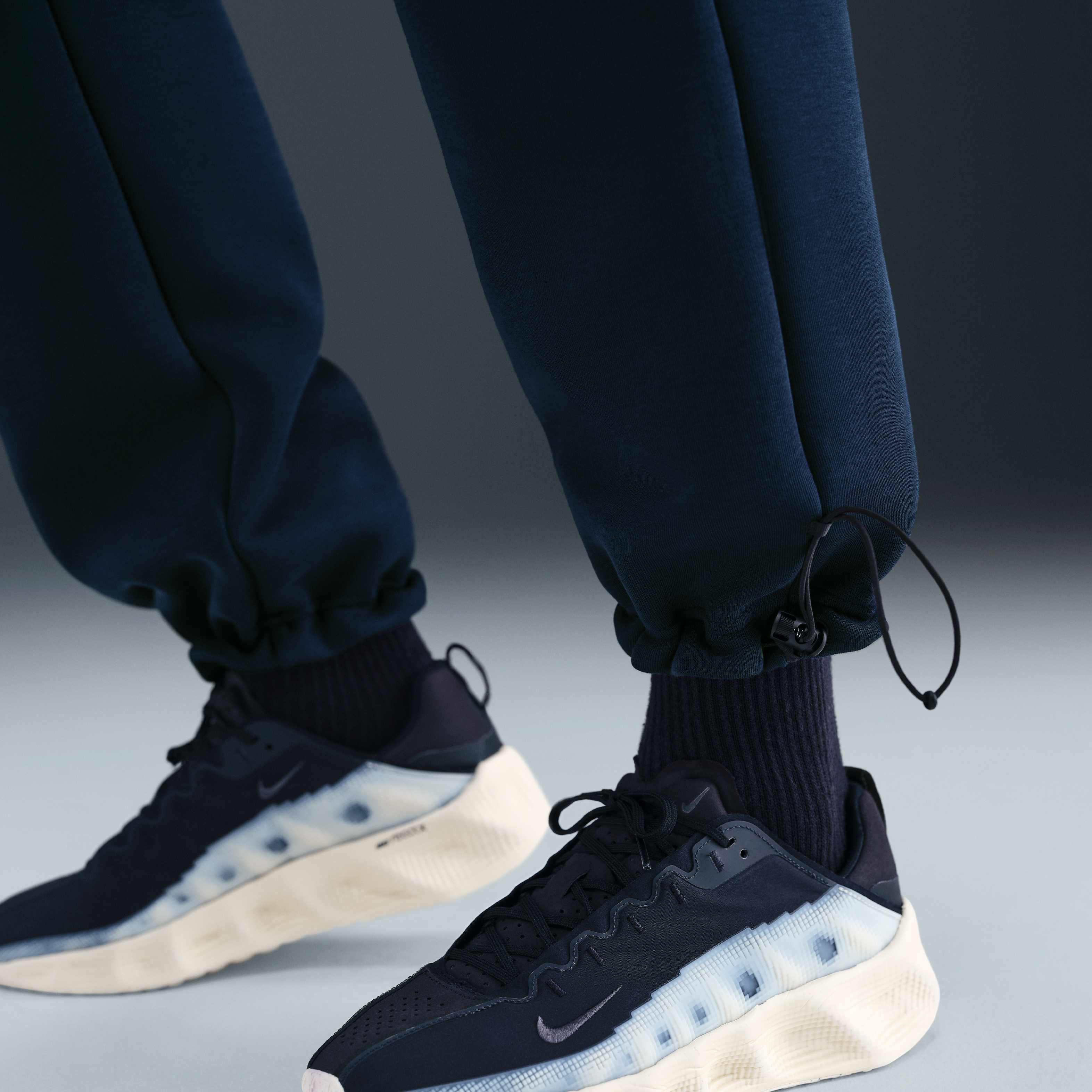 Nike Tech image number 5